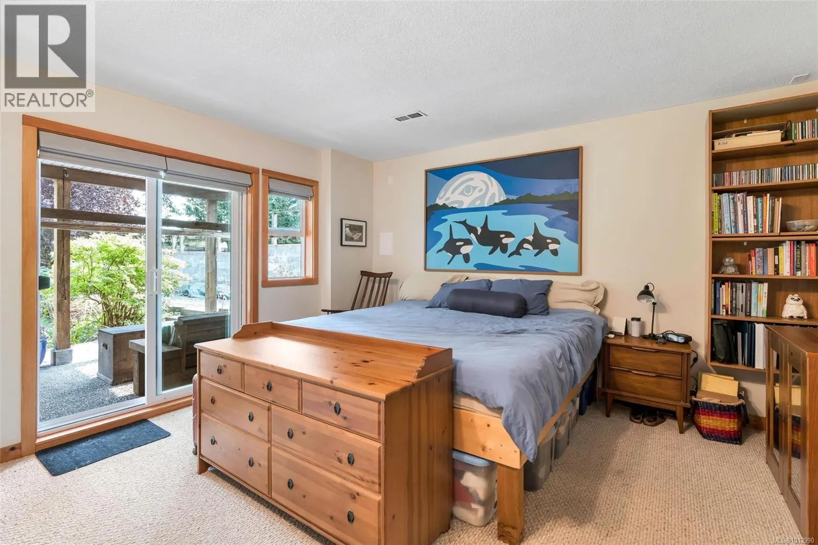 2920 Haliday Cres