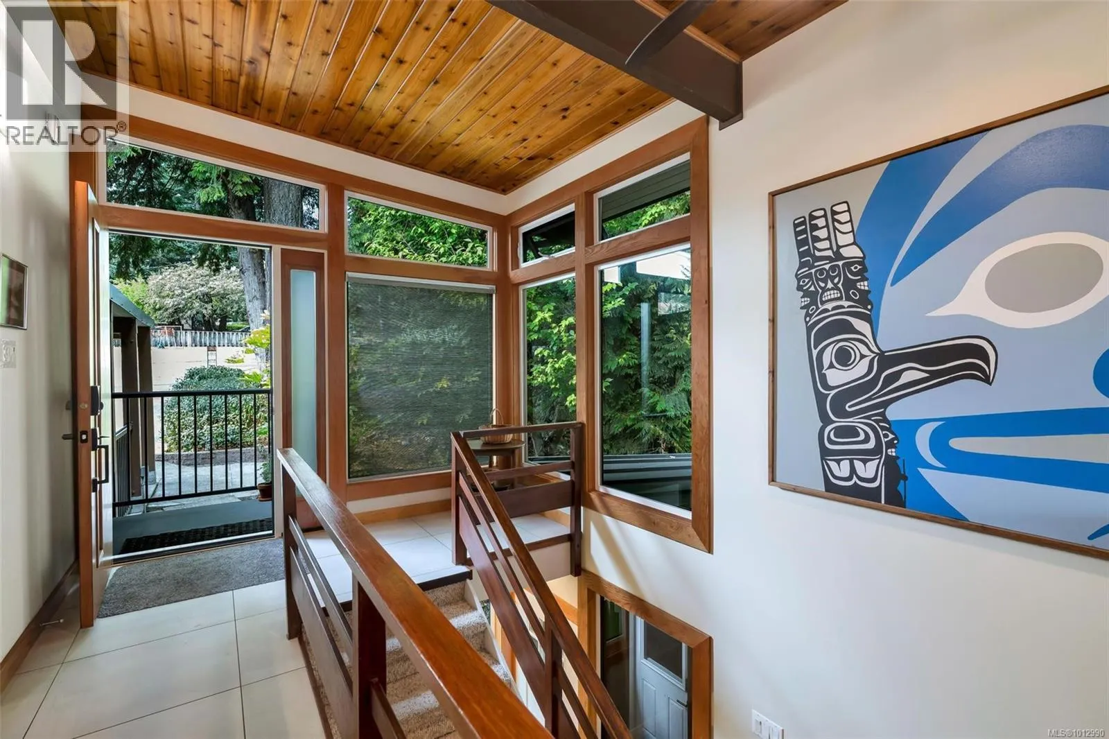 2920 Haliday Cres