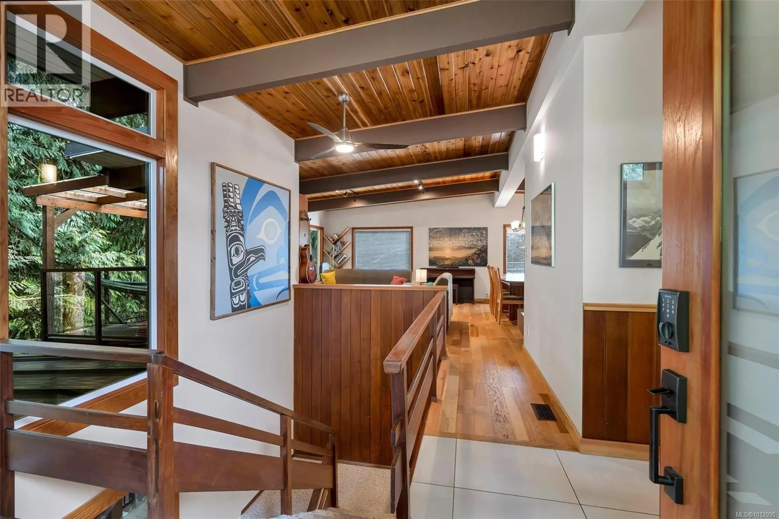 2920 Haliday Cres