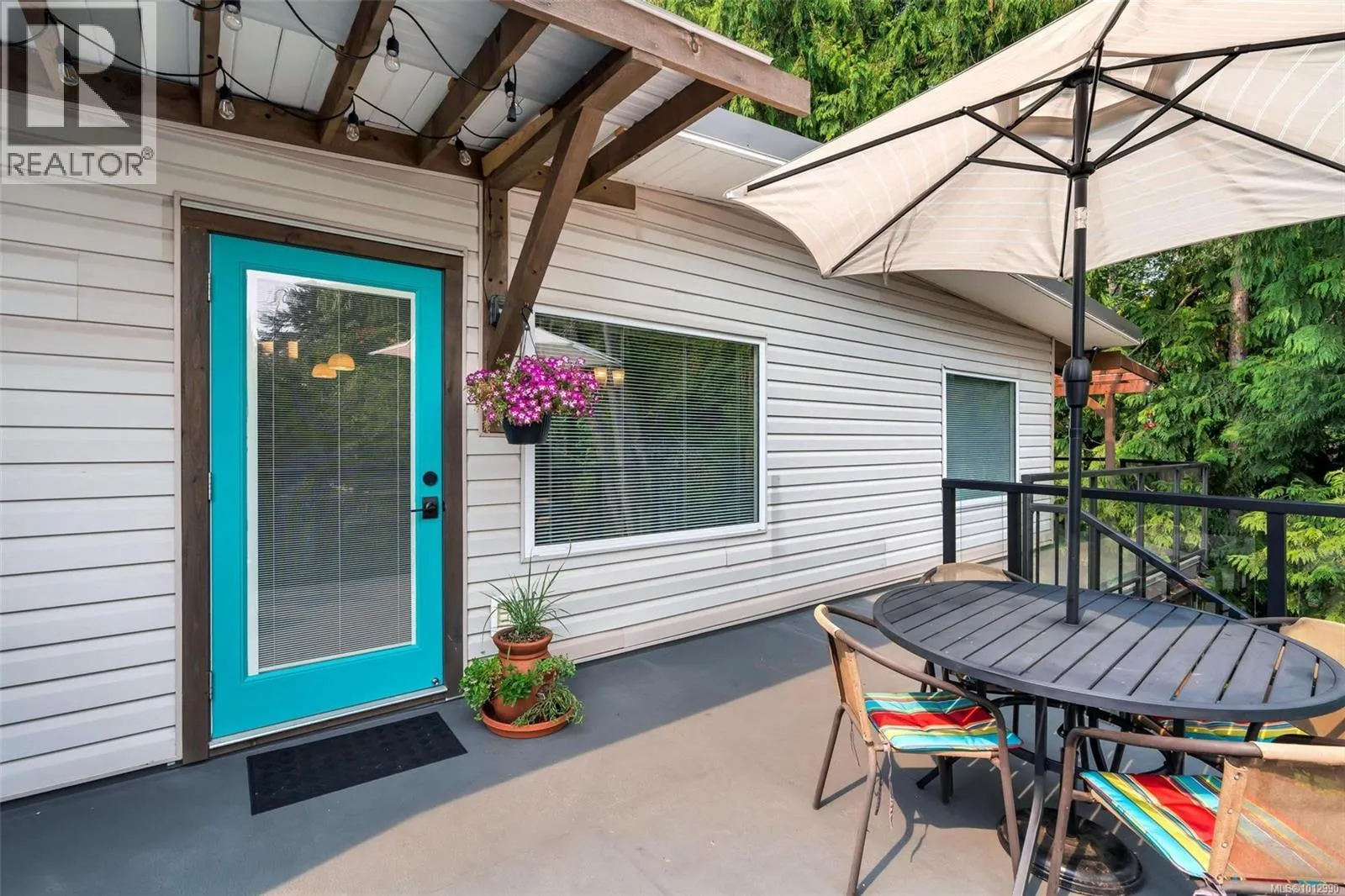2920 Haliday Cres