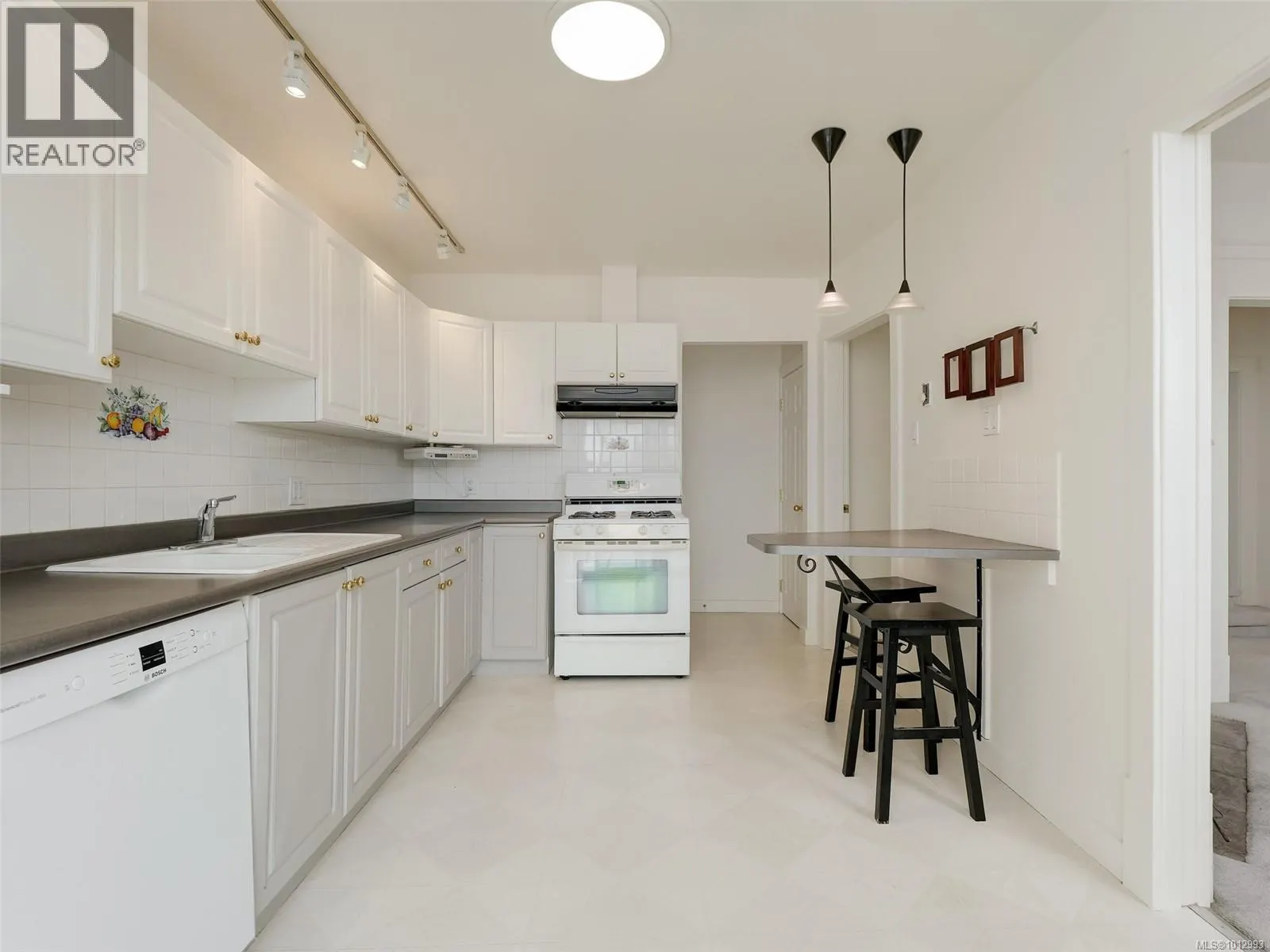 335 Wilson St