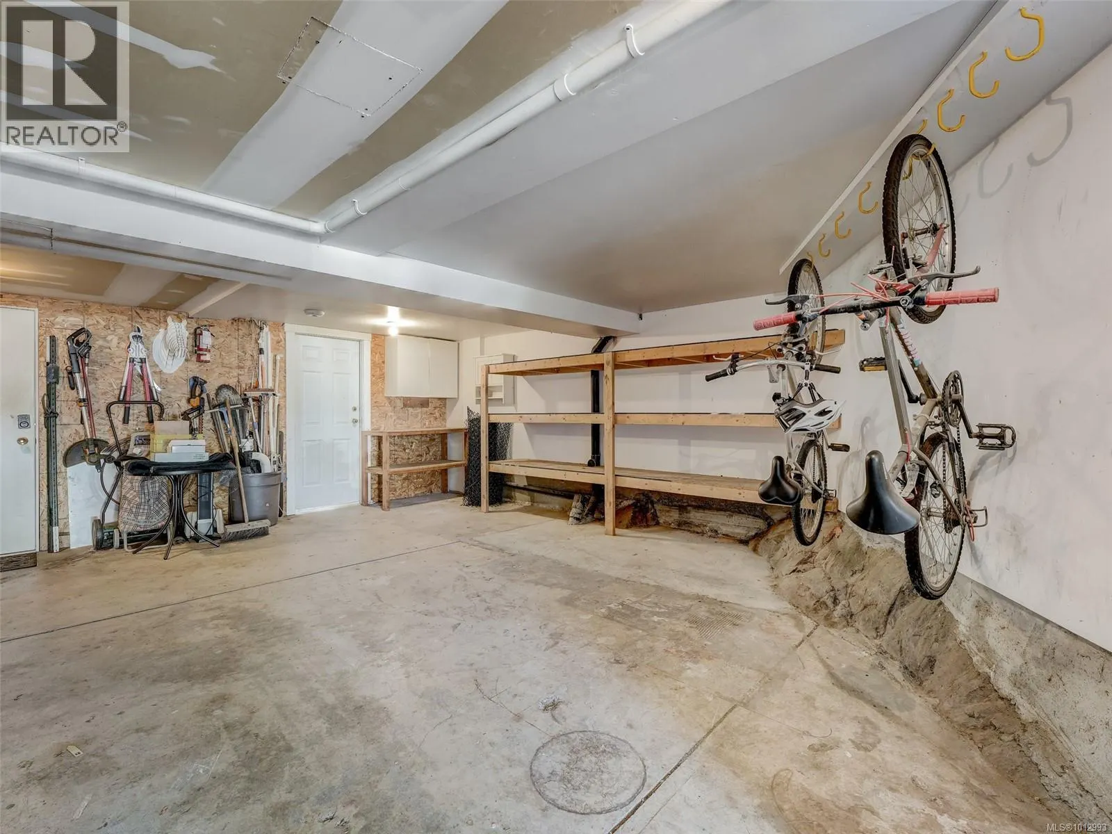 335 Wilson St