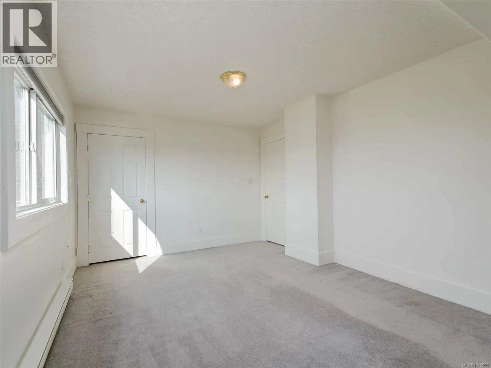 335 Wilson St
