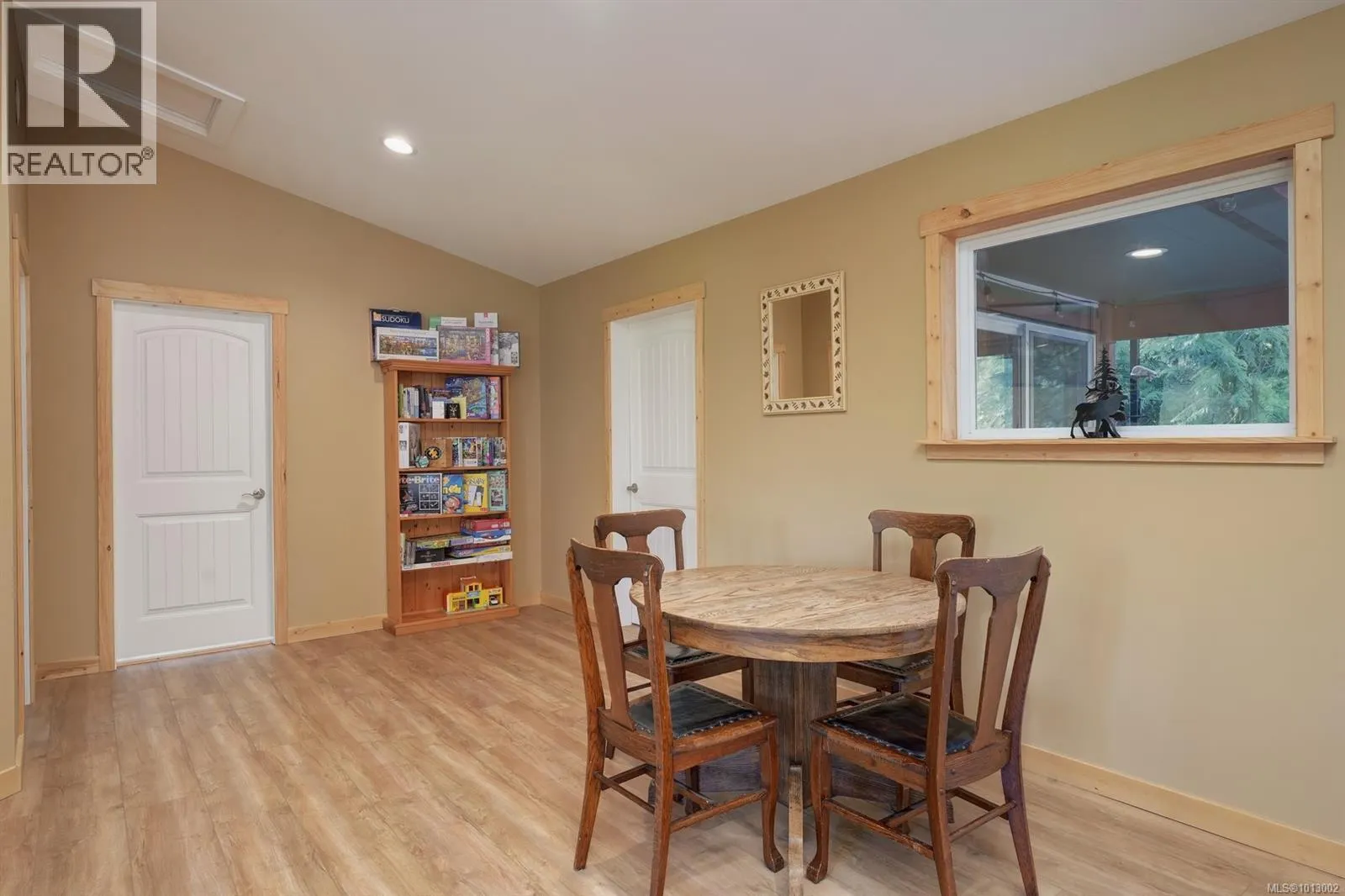 8035 Tugwell Rd