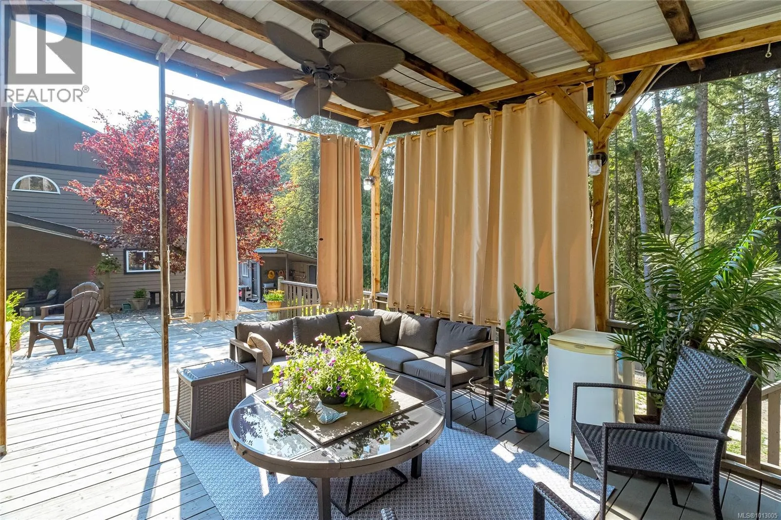 2411 Renfrew Rd