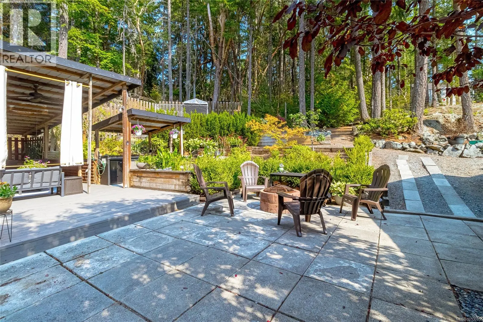 2411 Renfrew Rd