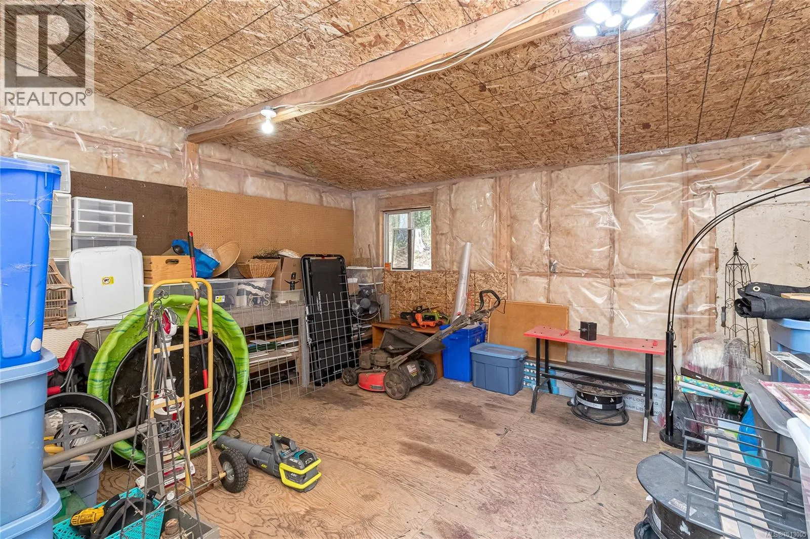 2411 Renfrew Rd