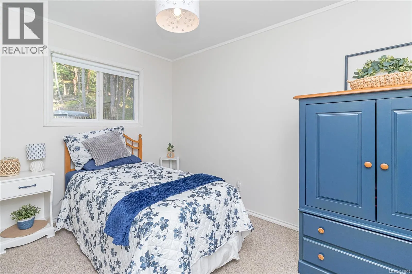 2411 Renfrew Rd