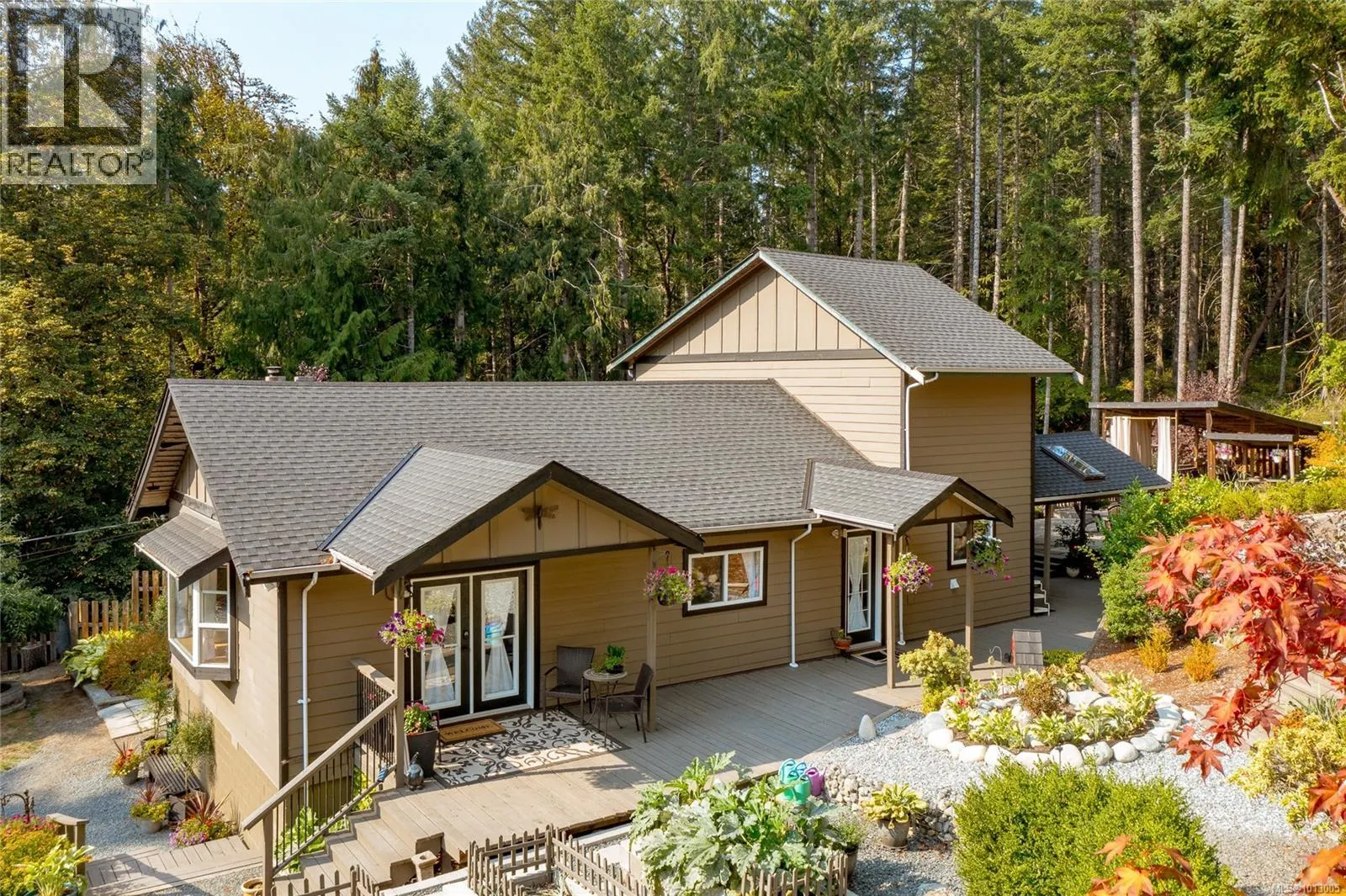 2411 Renfrew Rd
