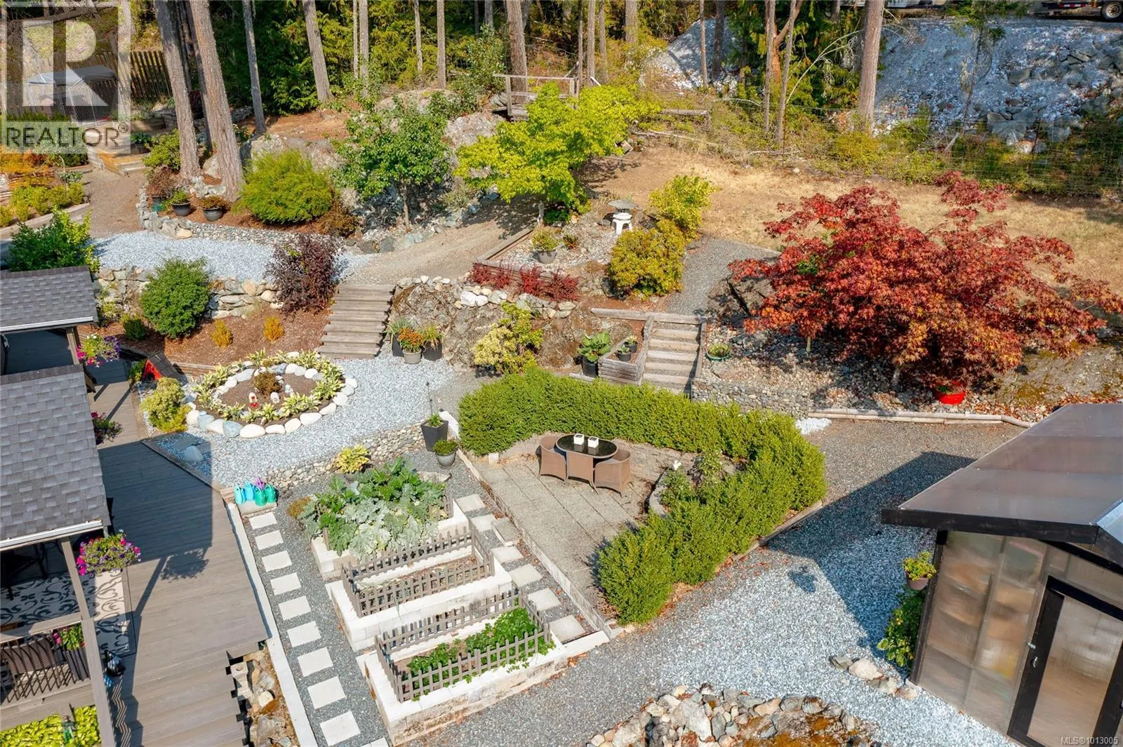 2411 Renfrew Rd