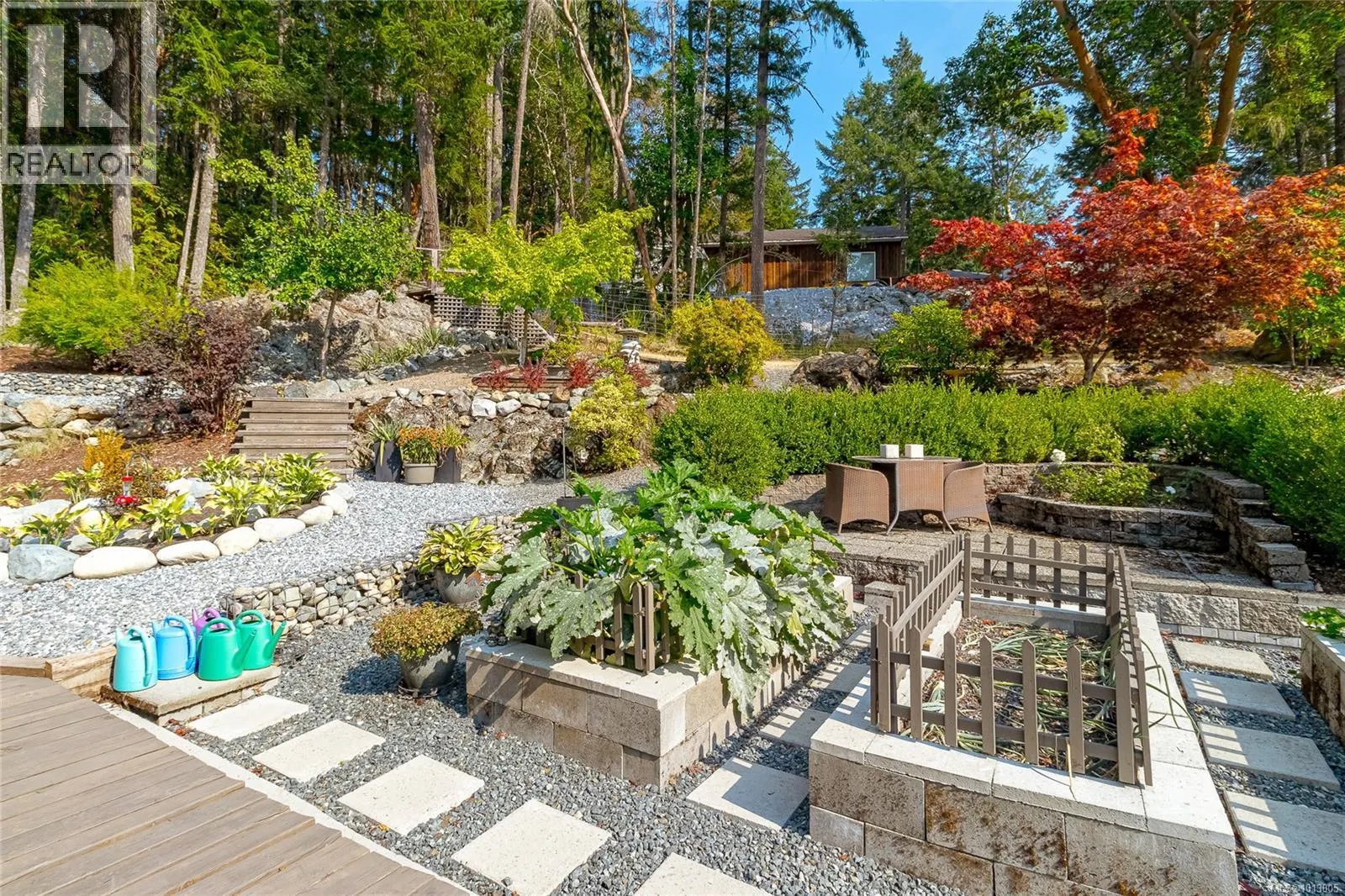 2411 Renfrew Rd