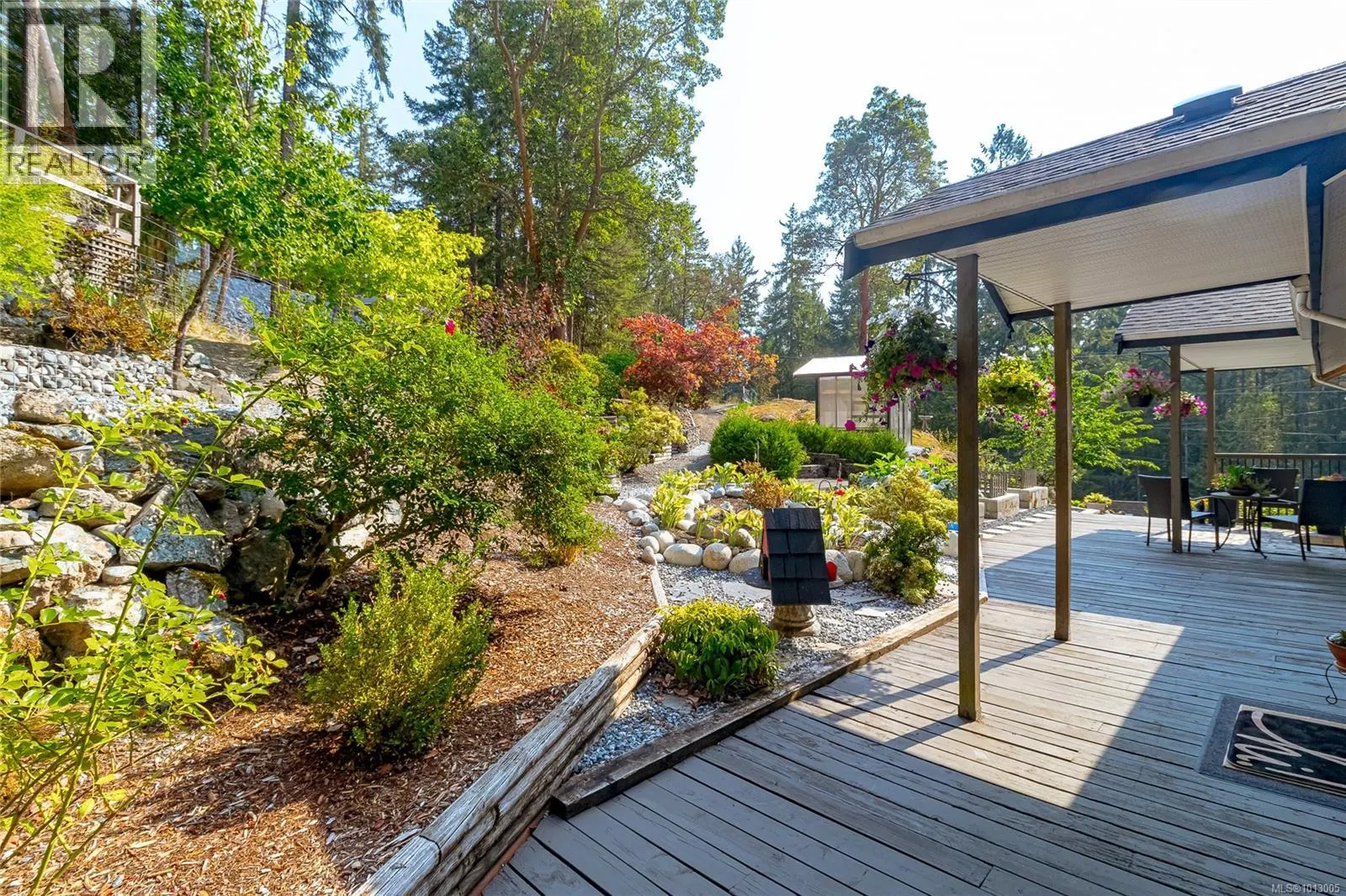 2411 Renfrew Rd
