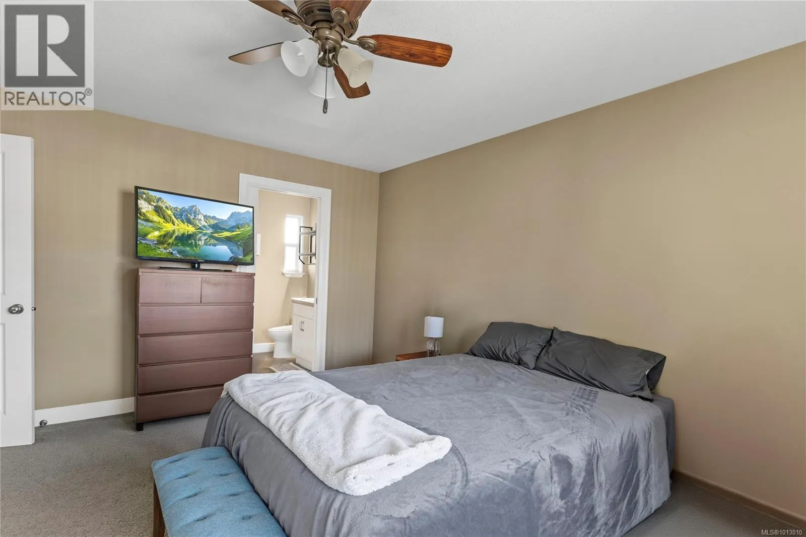 201 5945 Kaden Pl