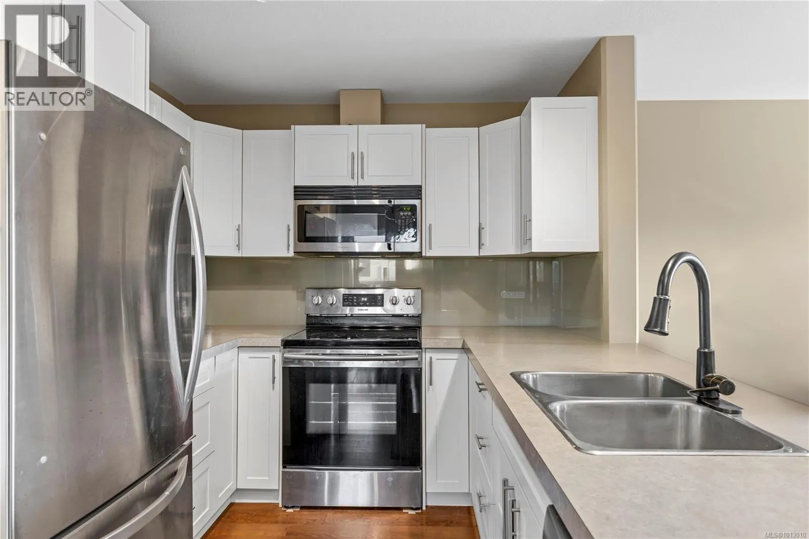 201 5945 Kaden Pl