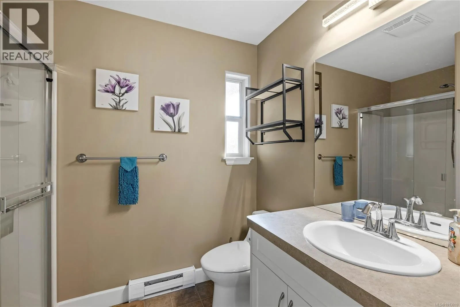 201 5945 Kaden Pl