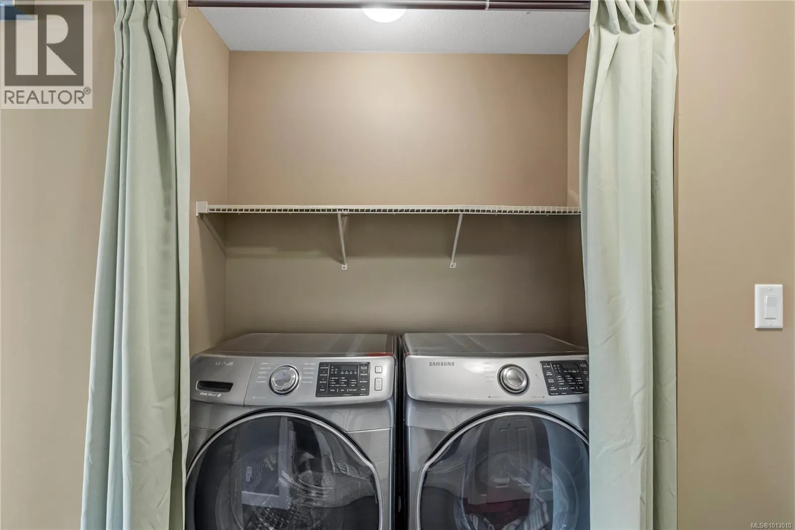 201 5945 Kaden Pl