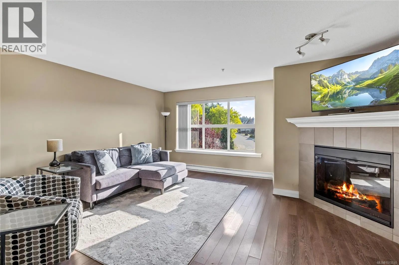201 5945 Kaden Pl