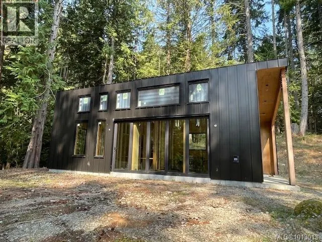 1376 Isabella Point Rd