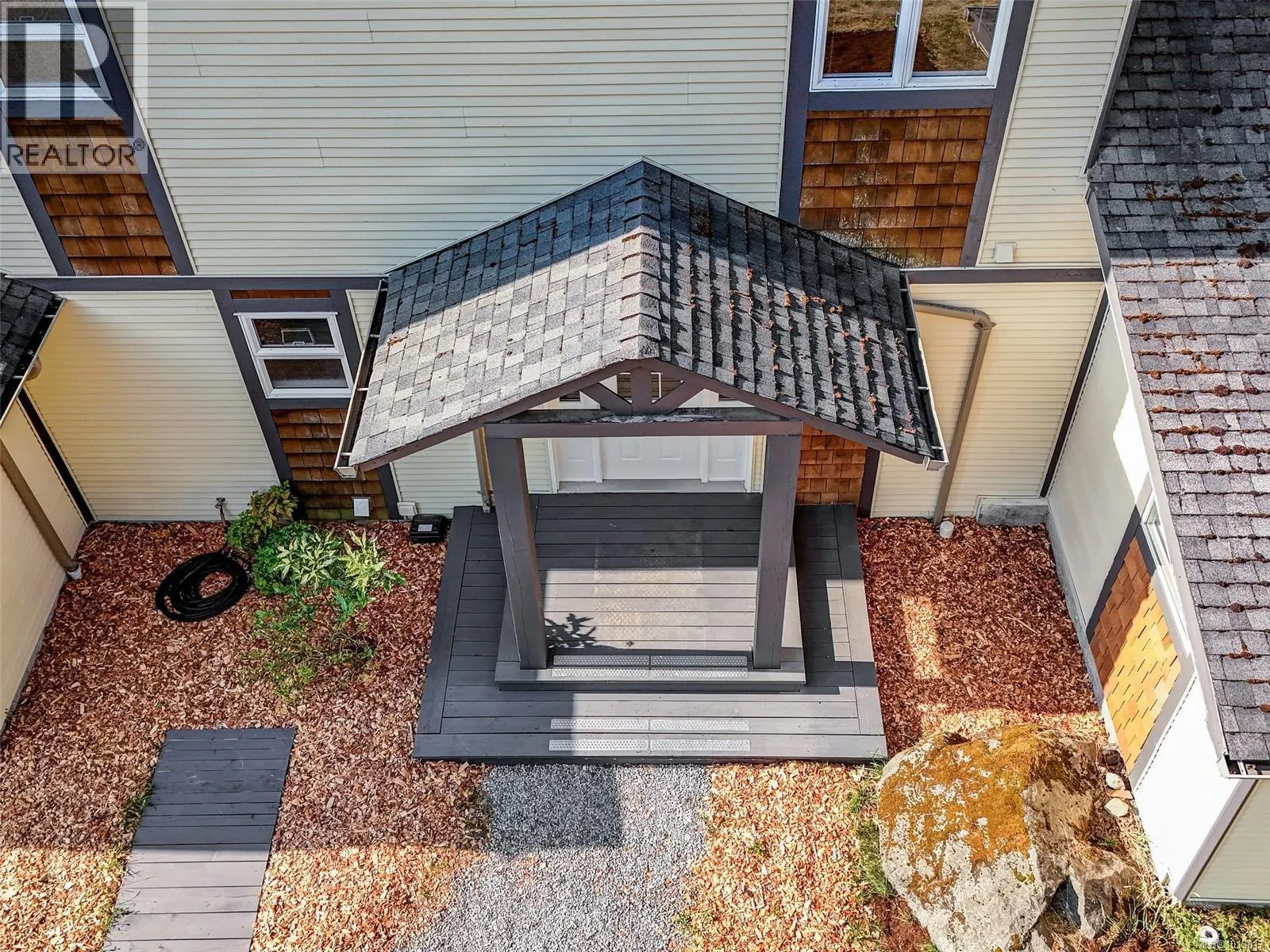 690 Shawnigan Lake Rd