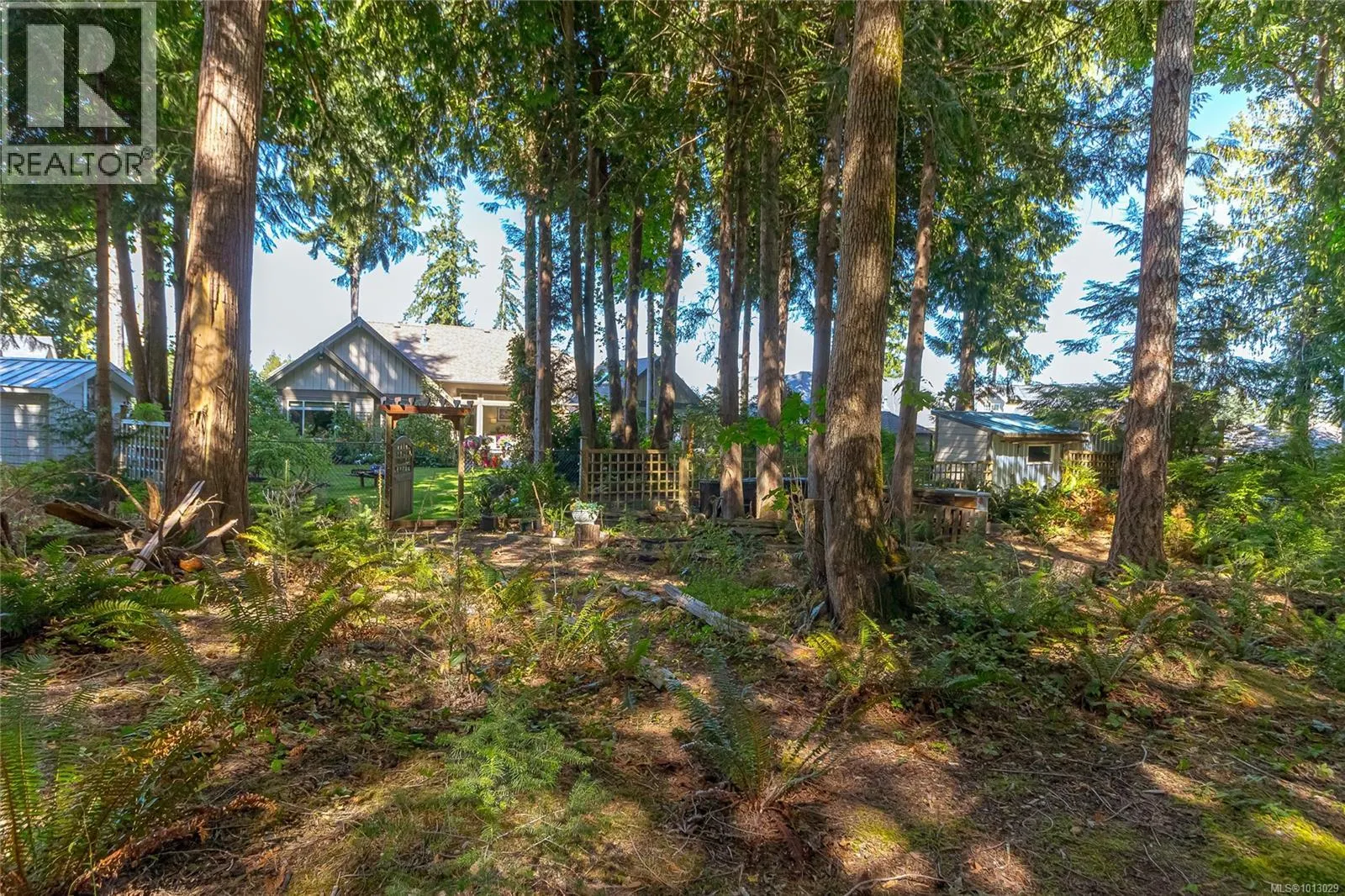 3888 Creekside Dr