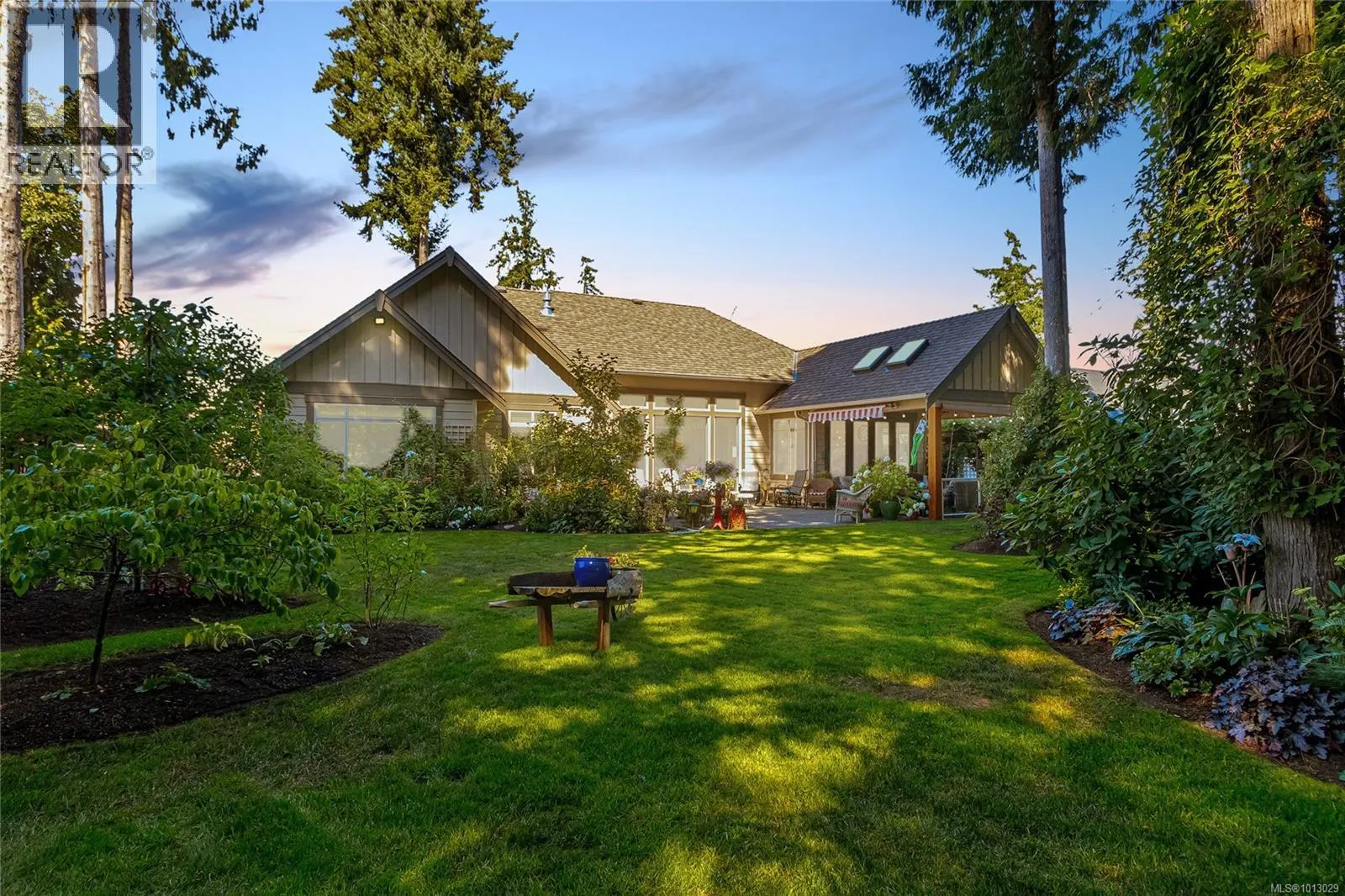 3888 Creekside Dr
