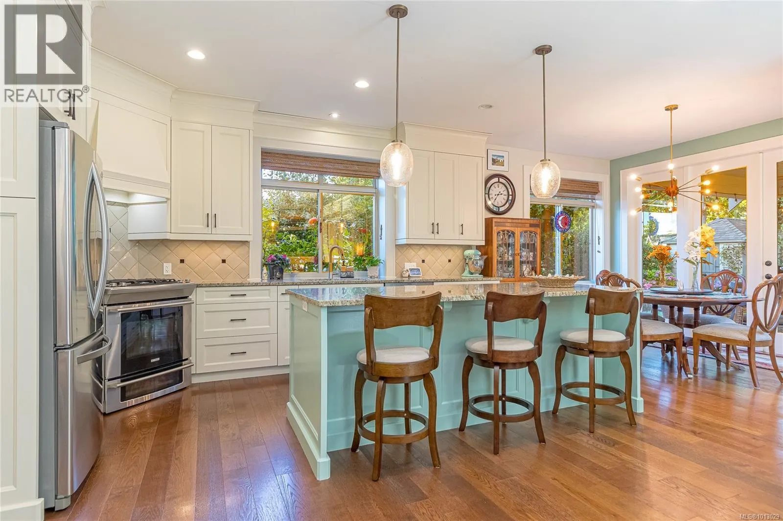3888 Creekside Dr
