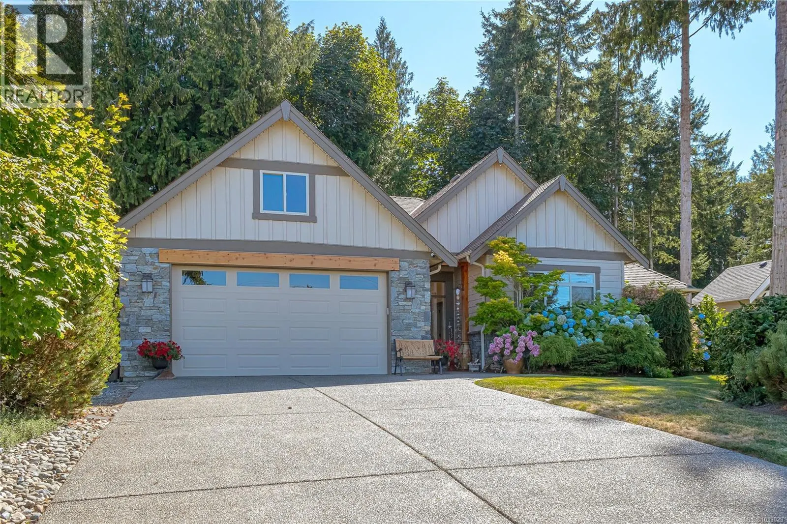 3888 Creekside Dr