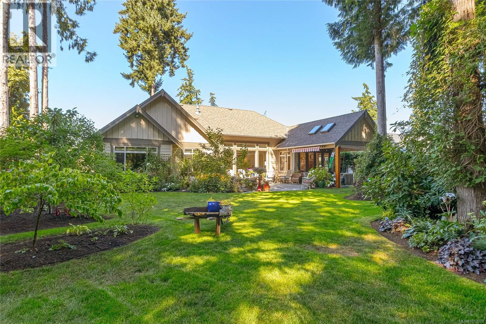 3888 Creekside Dr