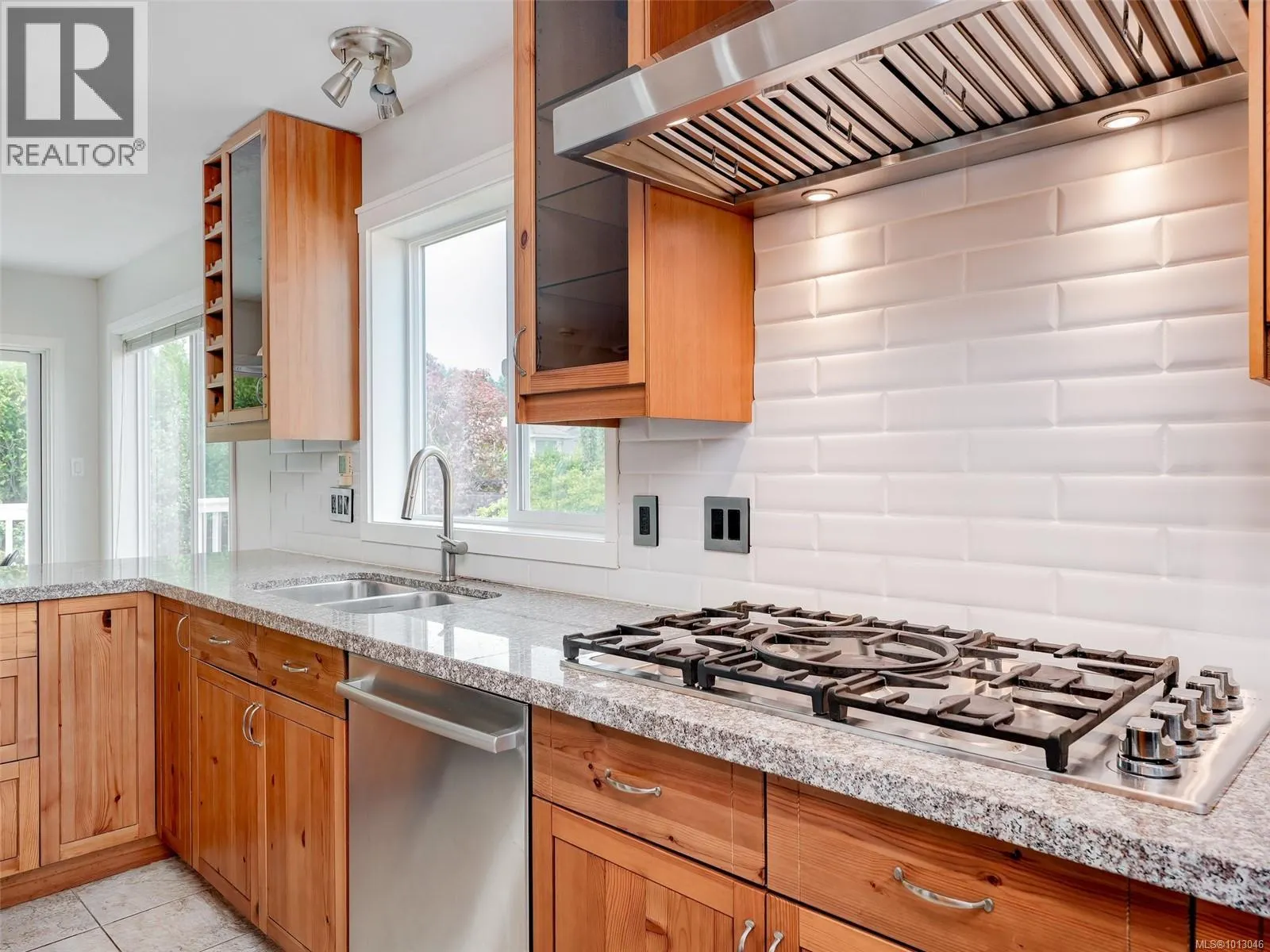 2567 Wilcox Terr