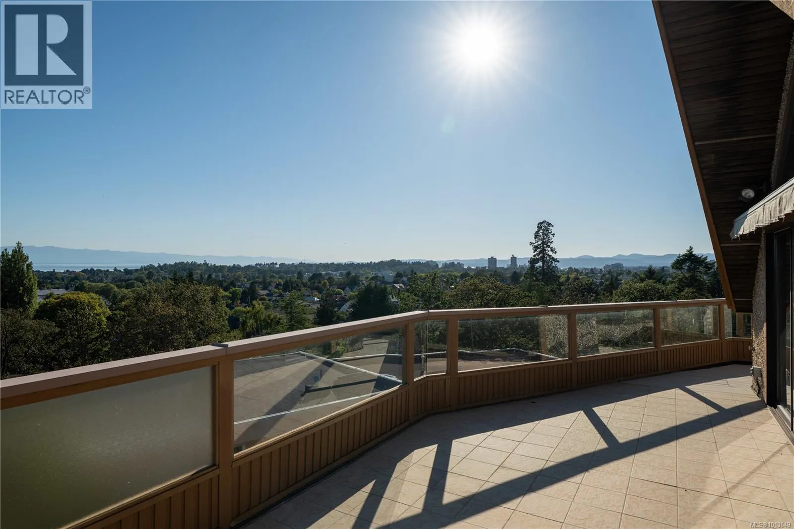 711 Robleda Cres