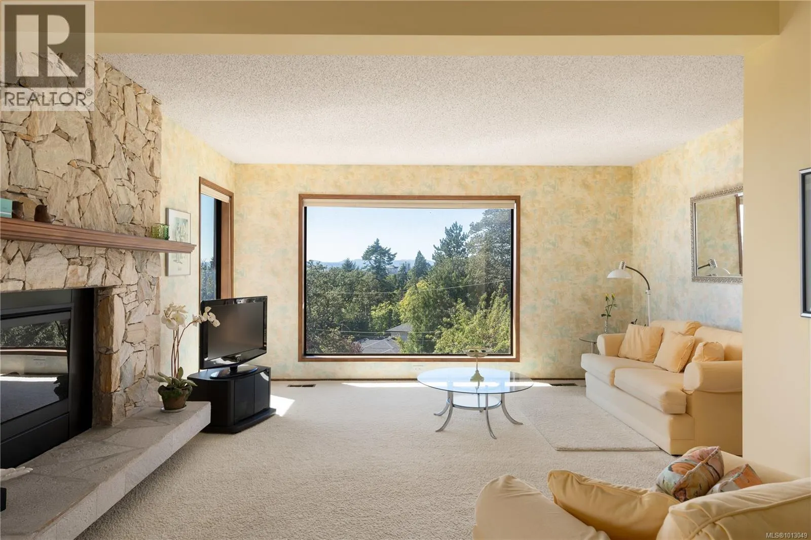 711 Robleda Cres