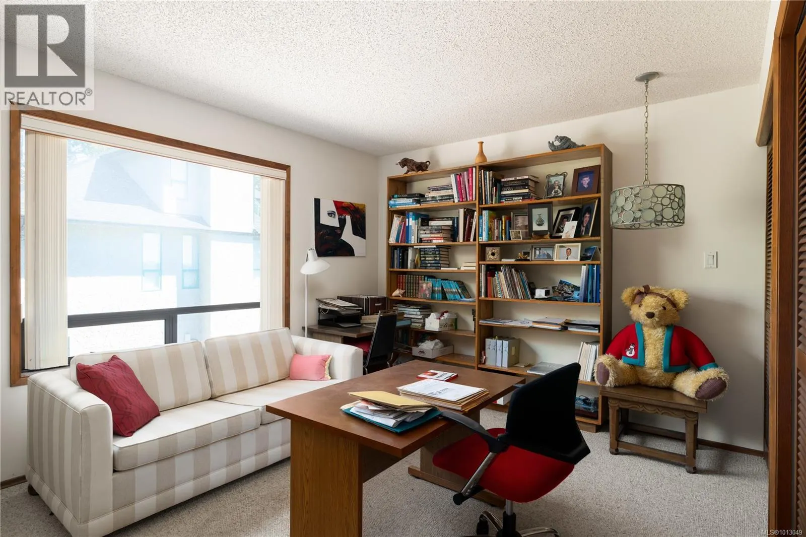 711 Robleda Cres