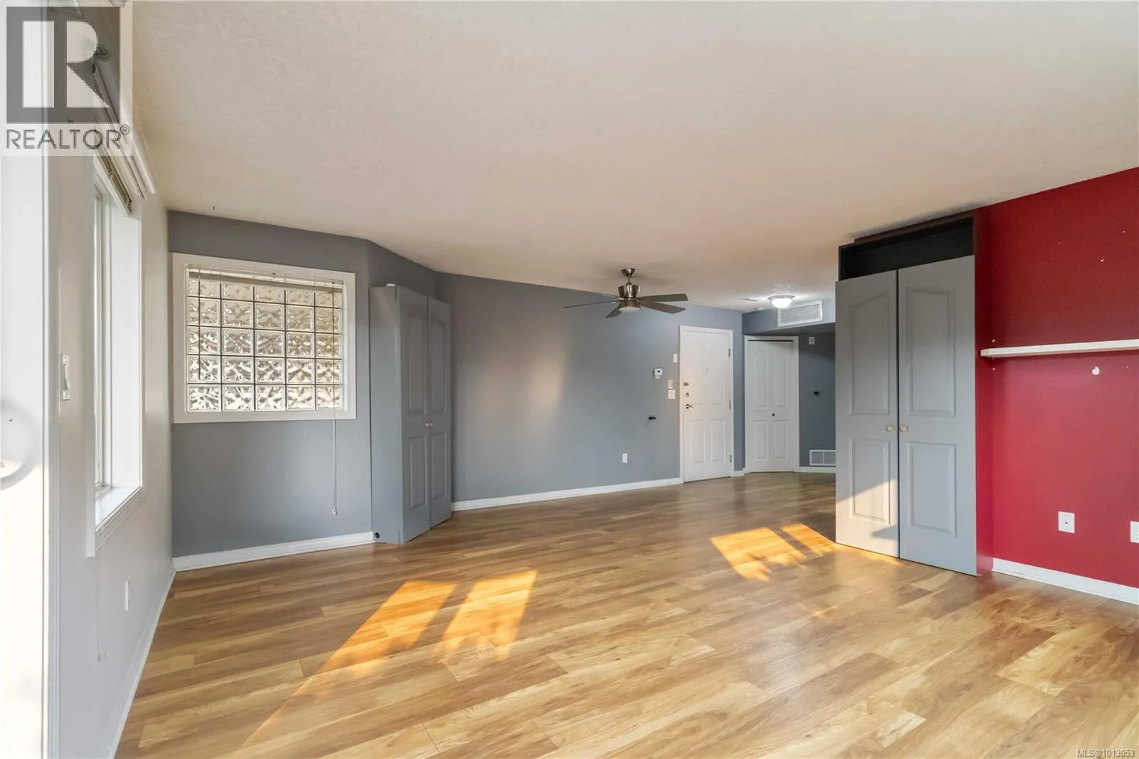 104 3157 Tillicum Rd