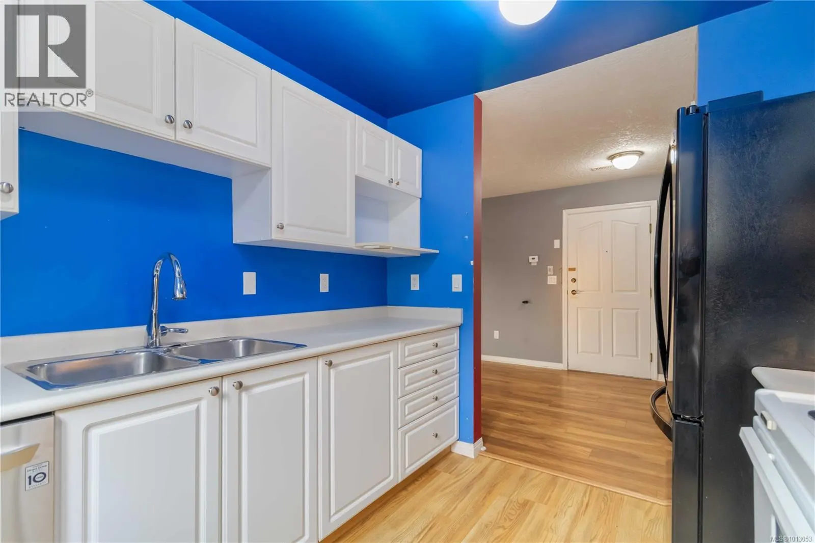 104 3157 Tillicum Rd