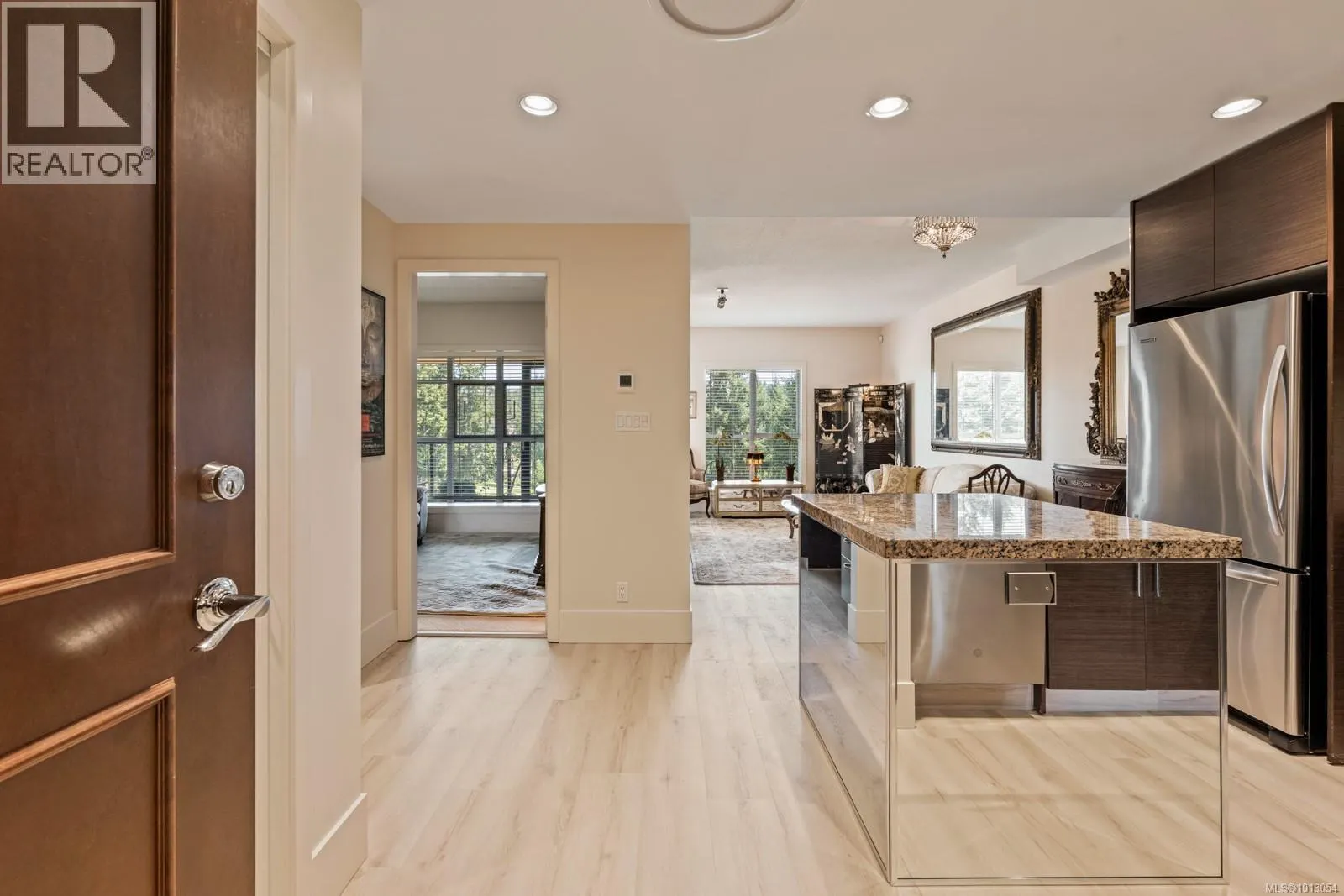 610 1400 Lynburne Pl