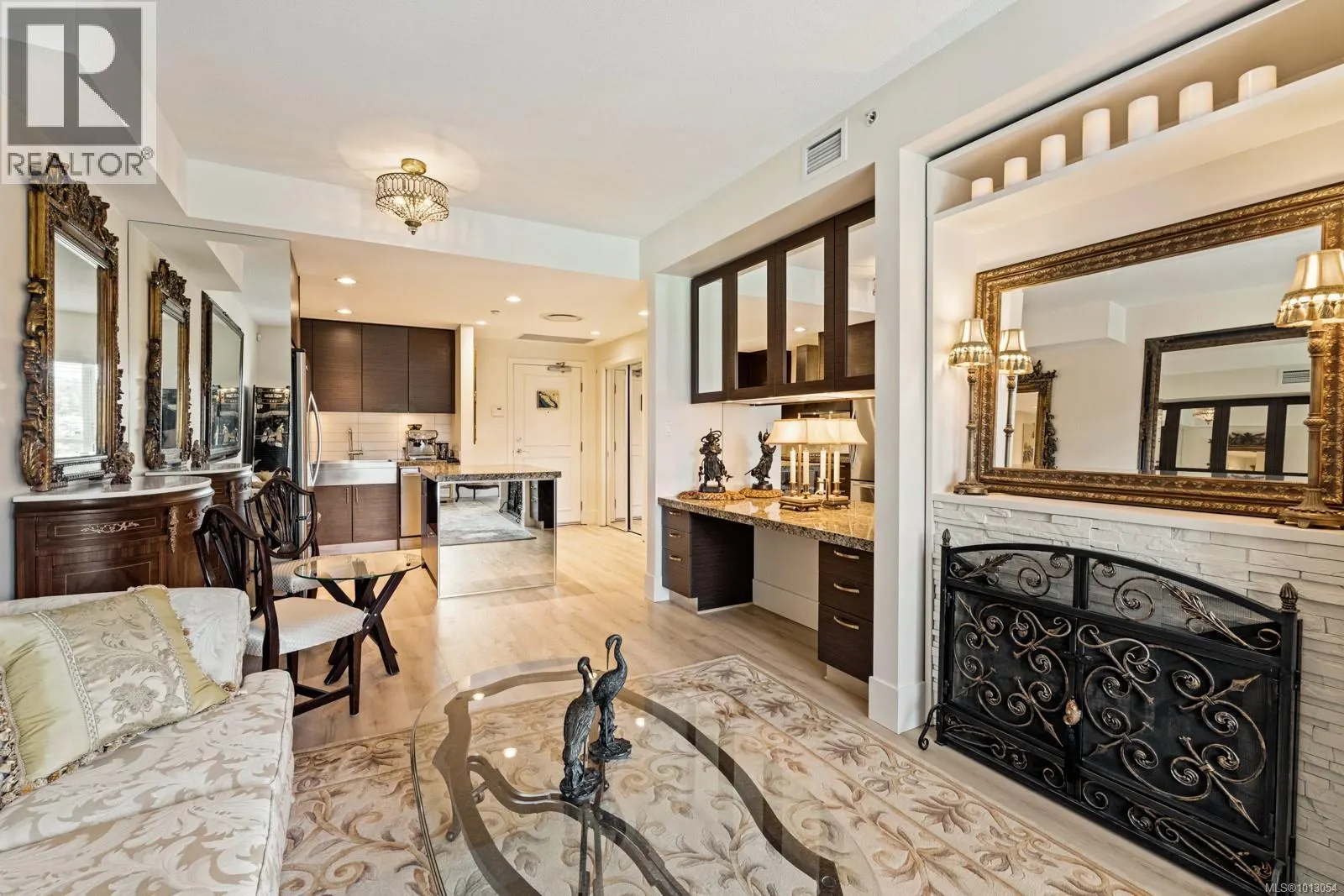 610 1400 Lynburne Pl