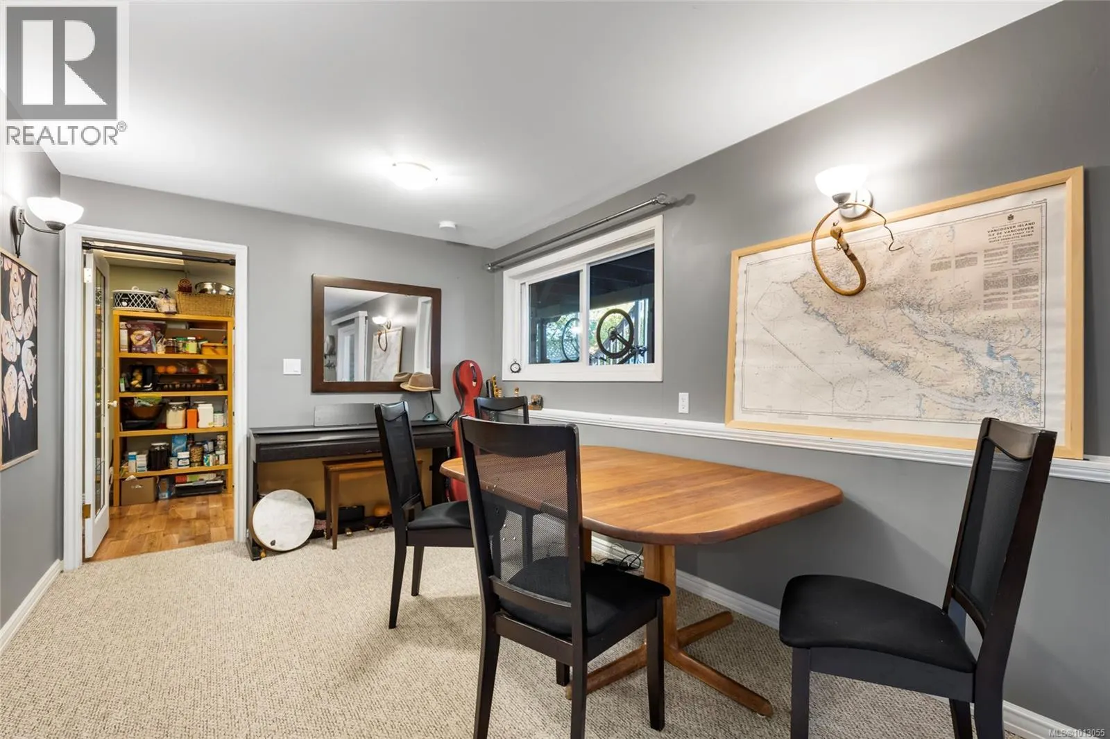 4037 Zinnia Rd