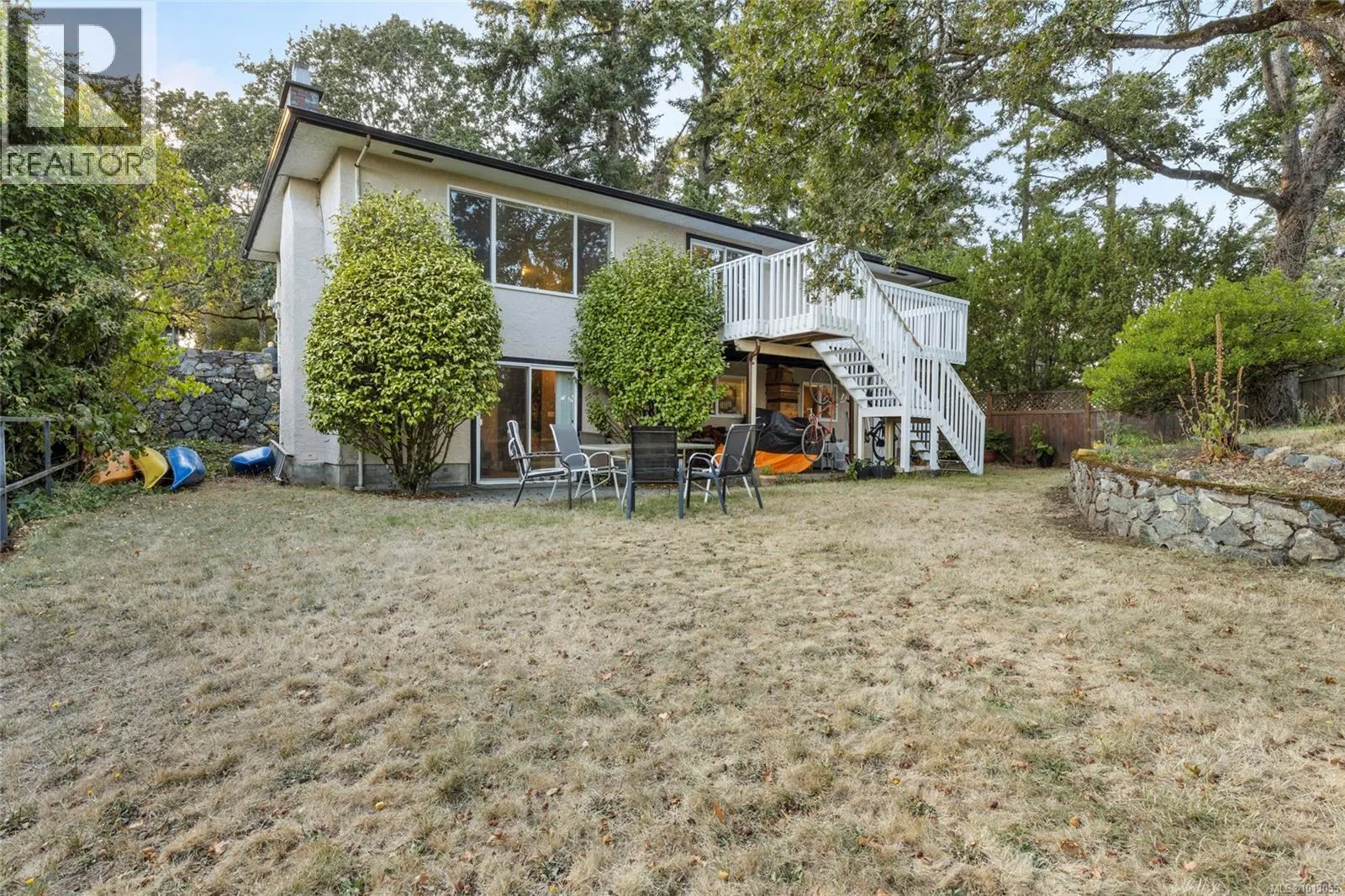 4037 Zinnia Rd