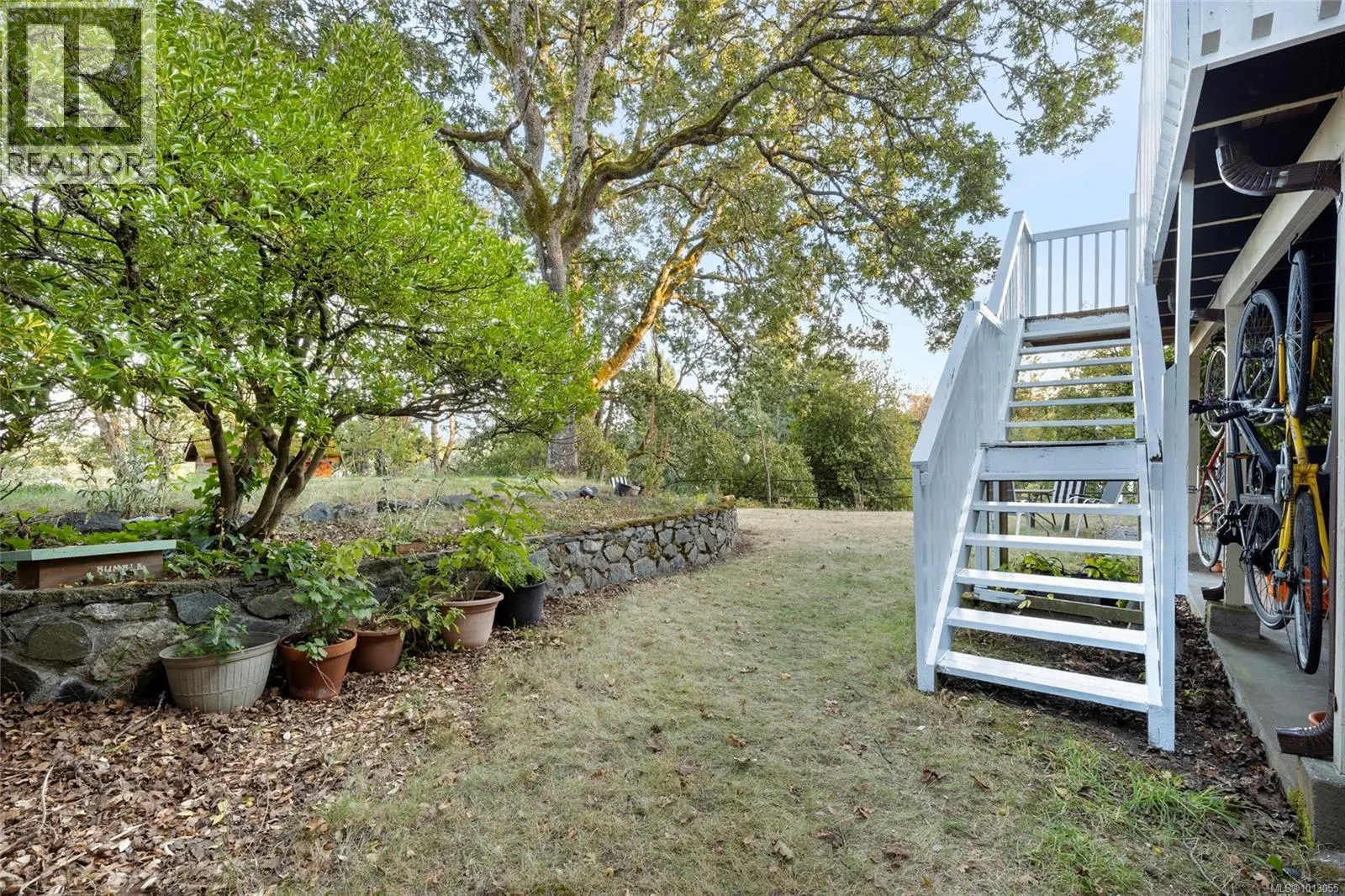 4037 Zinnia Rd