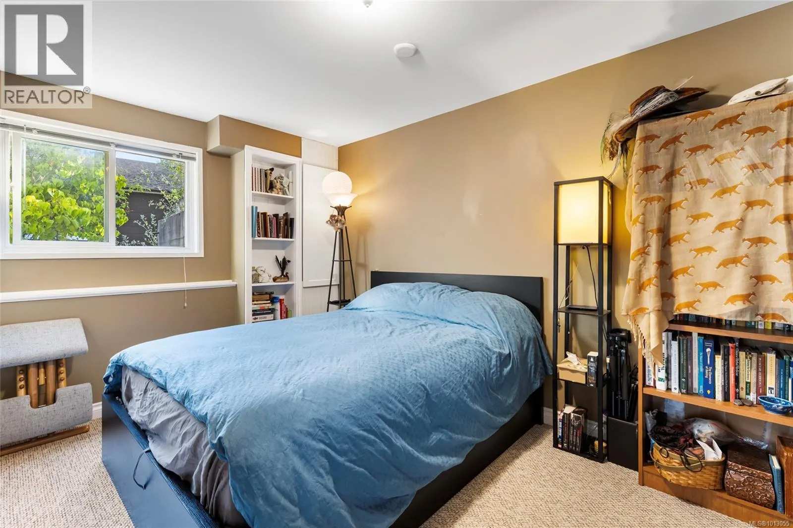 4037 Zinnia Rd