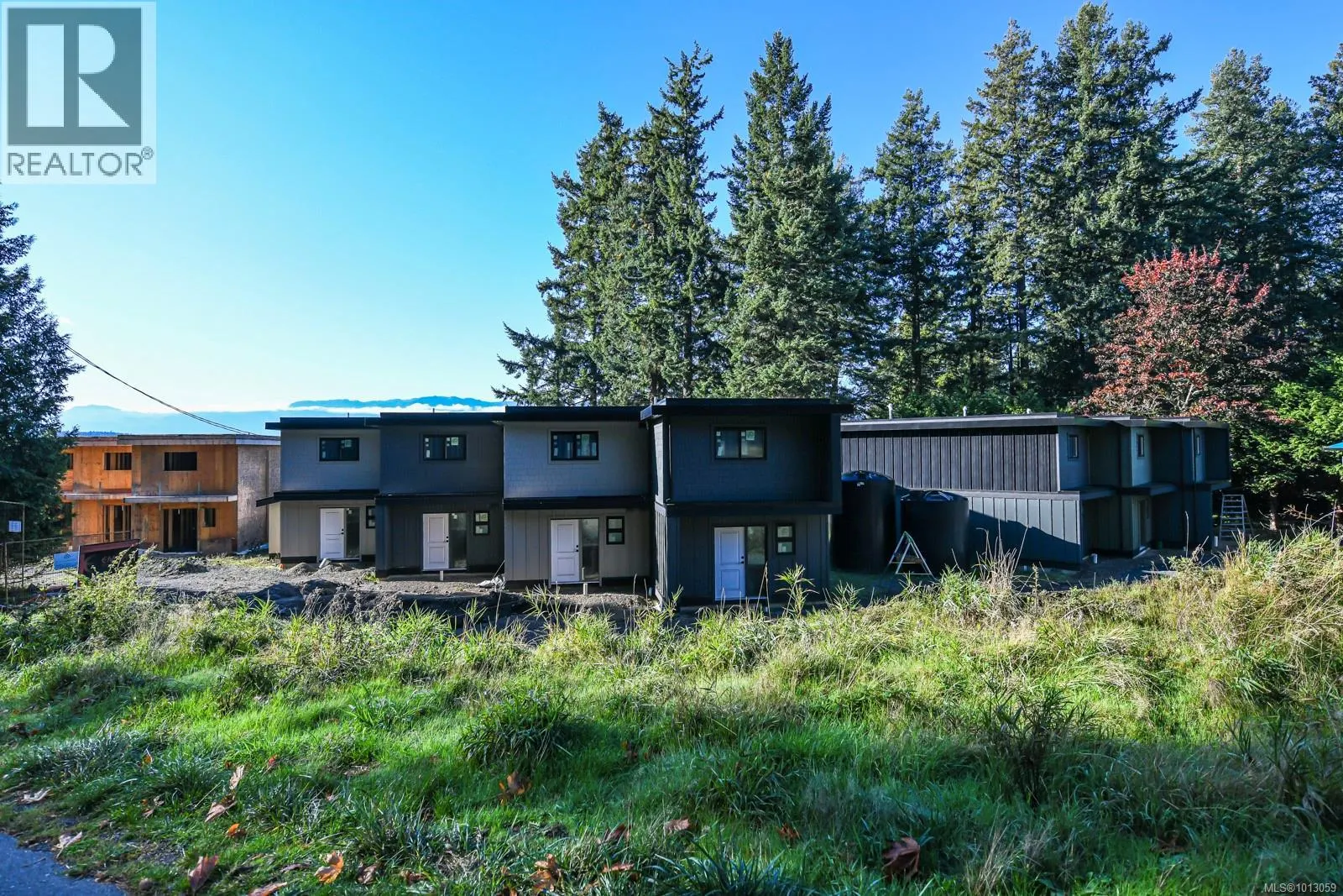 215 4305 Shingle Spit Rd