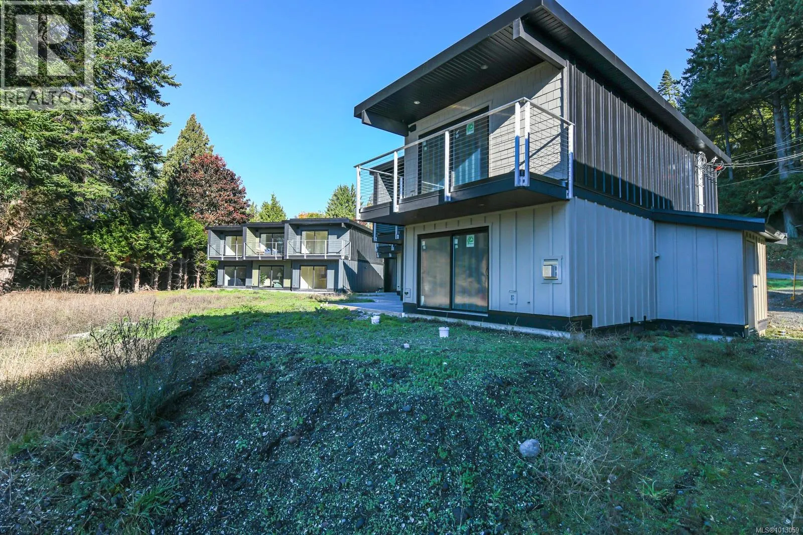215 4305 Shingle Spit Rd