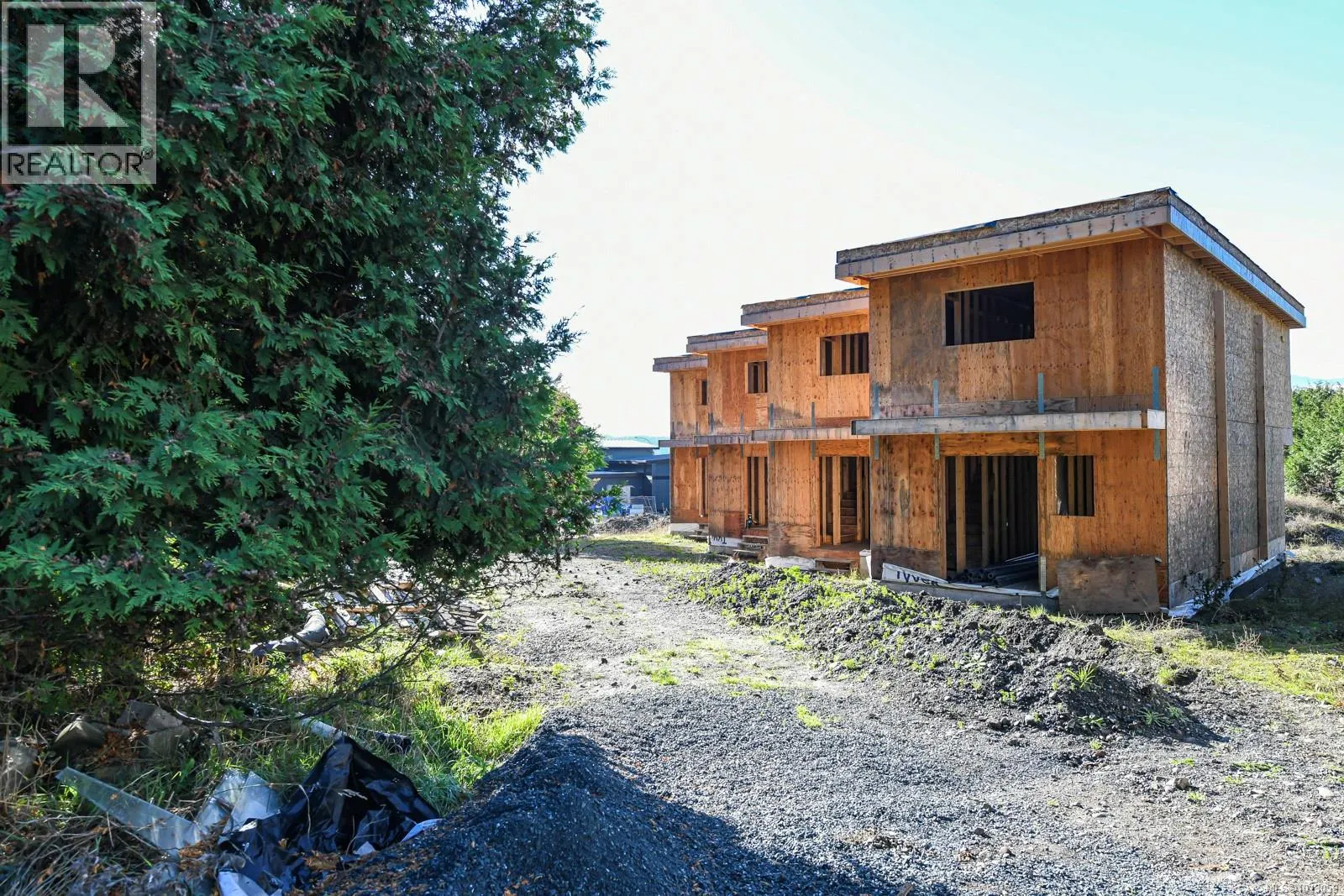 215 4305 Shingle Spit Rd
