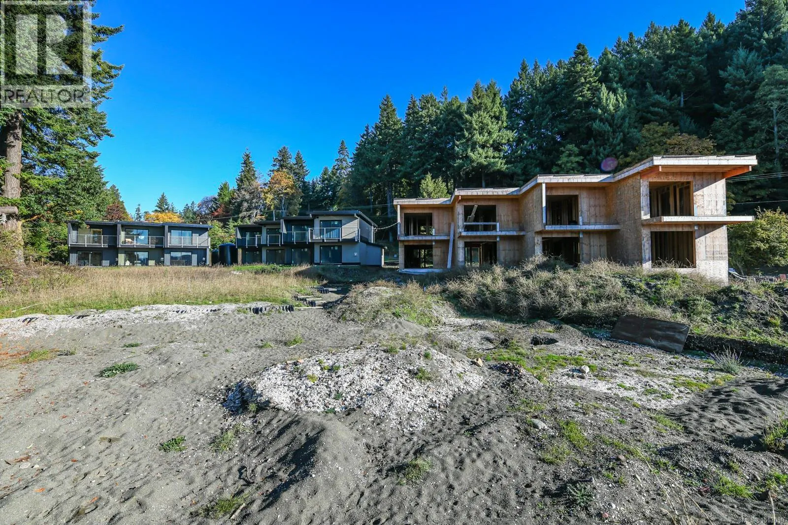 215 4305 Shingle Spit Rd