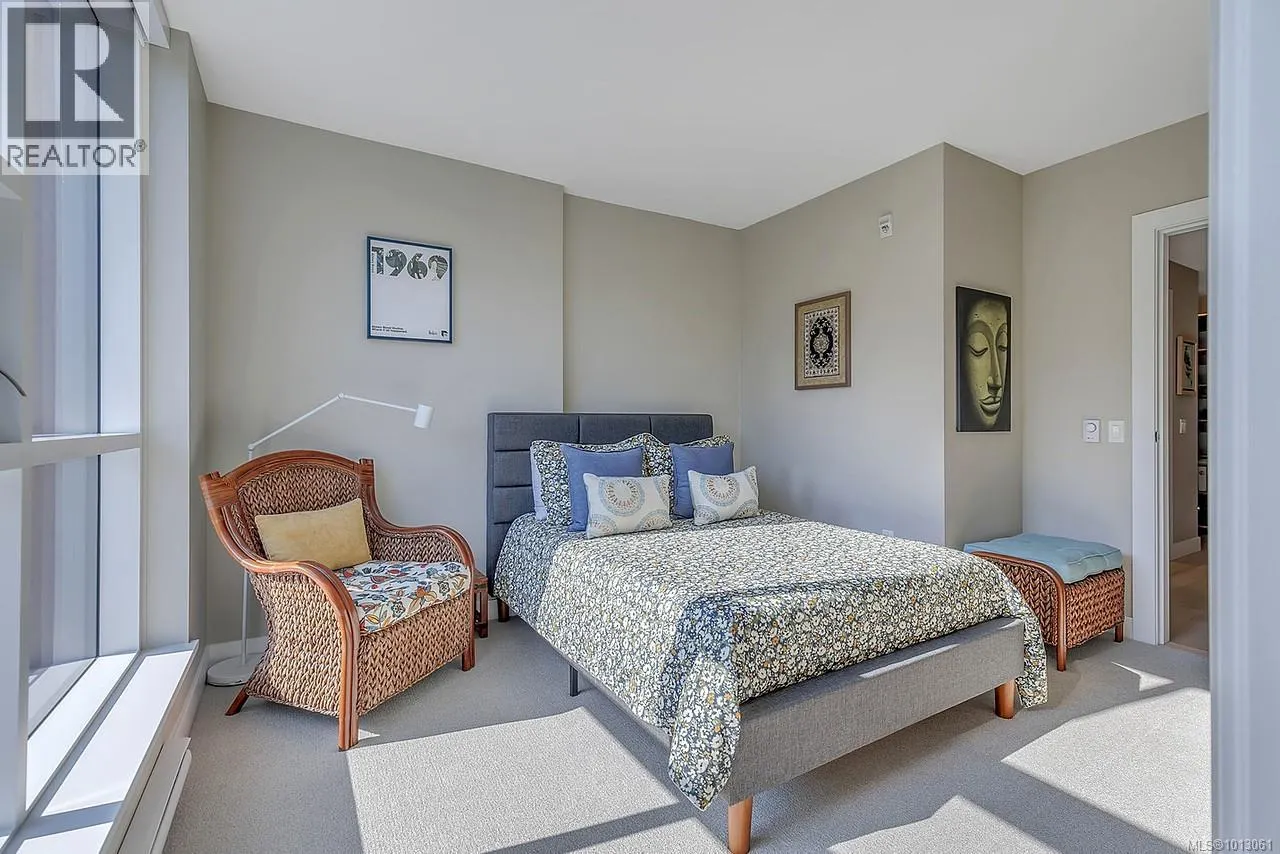 506 3529 Dolphin Dr