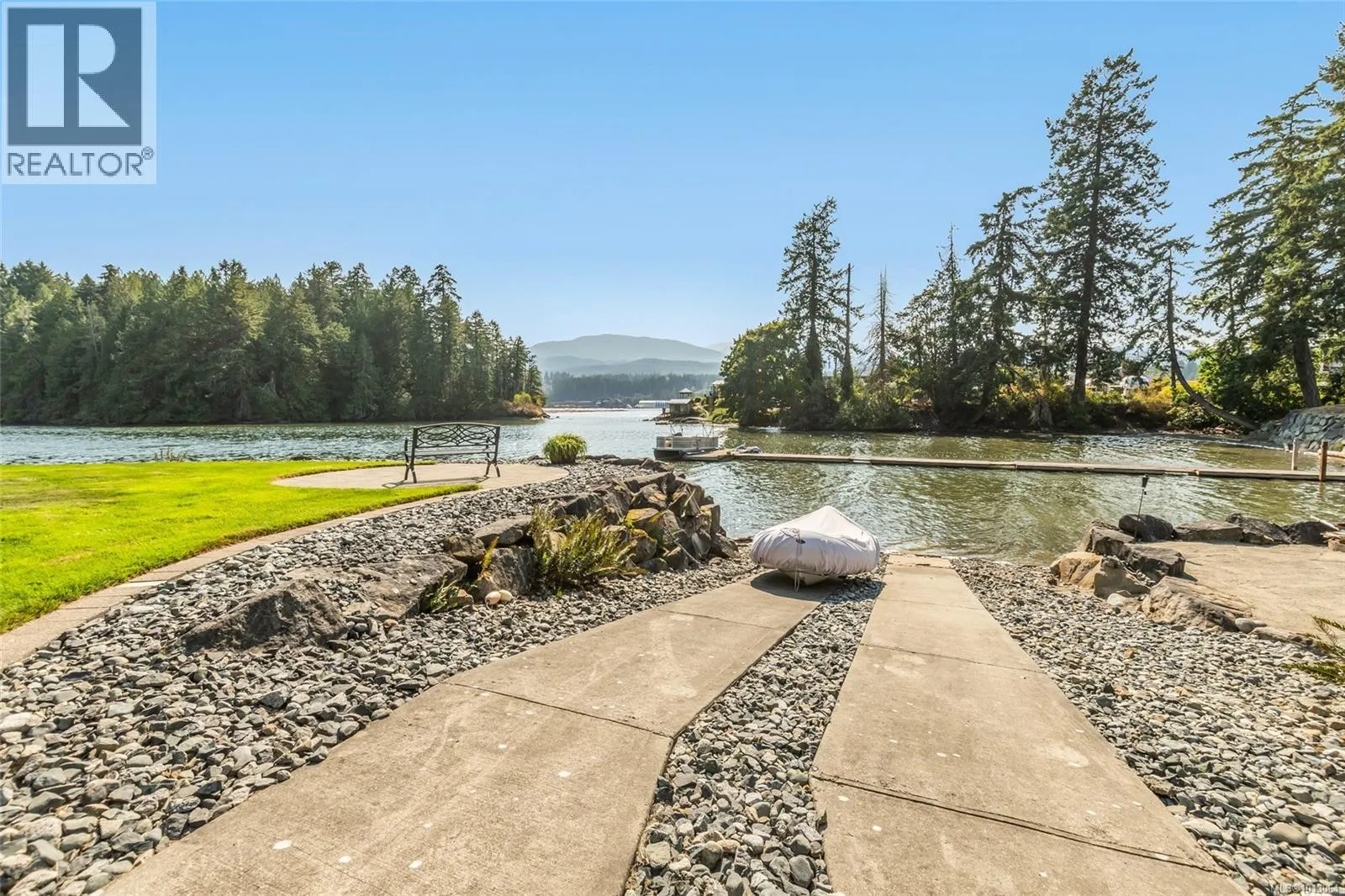 4718/4720 Shell Beach Rd