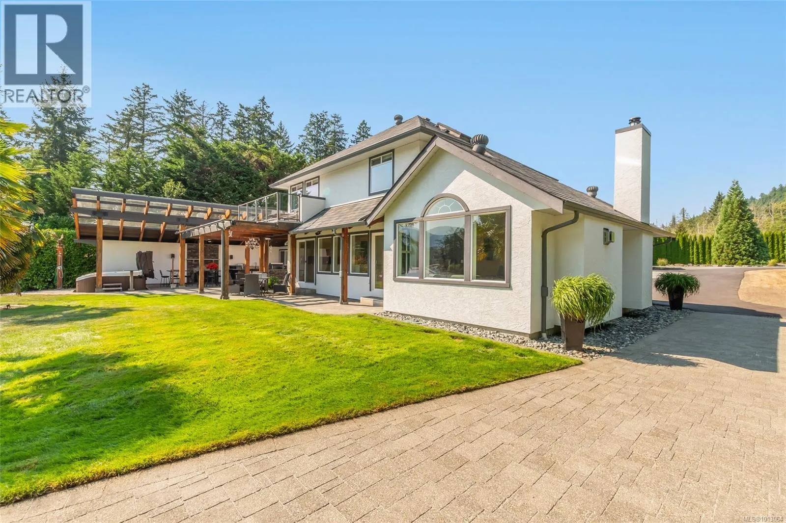 4718/4720 Shell Beach Rd