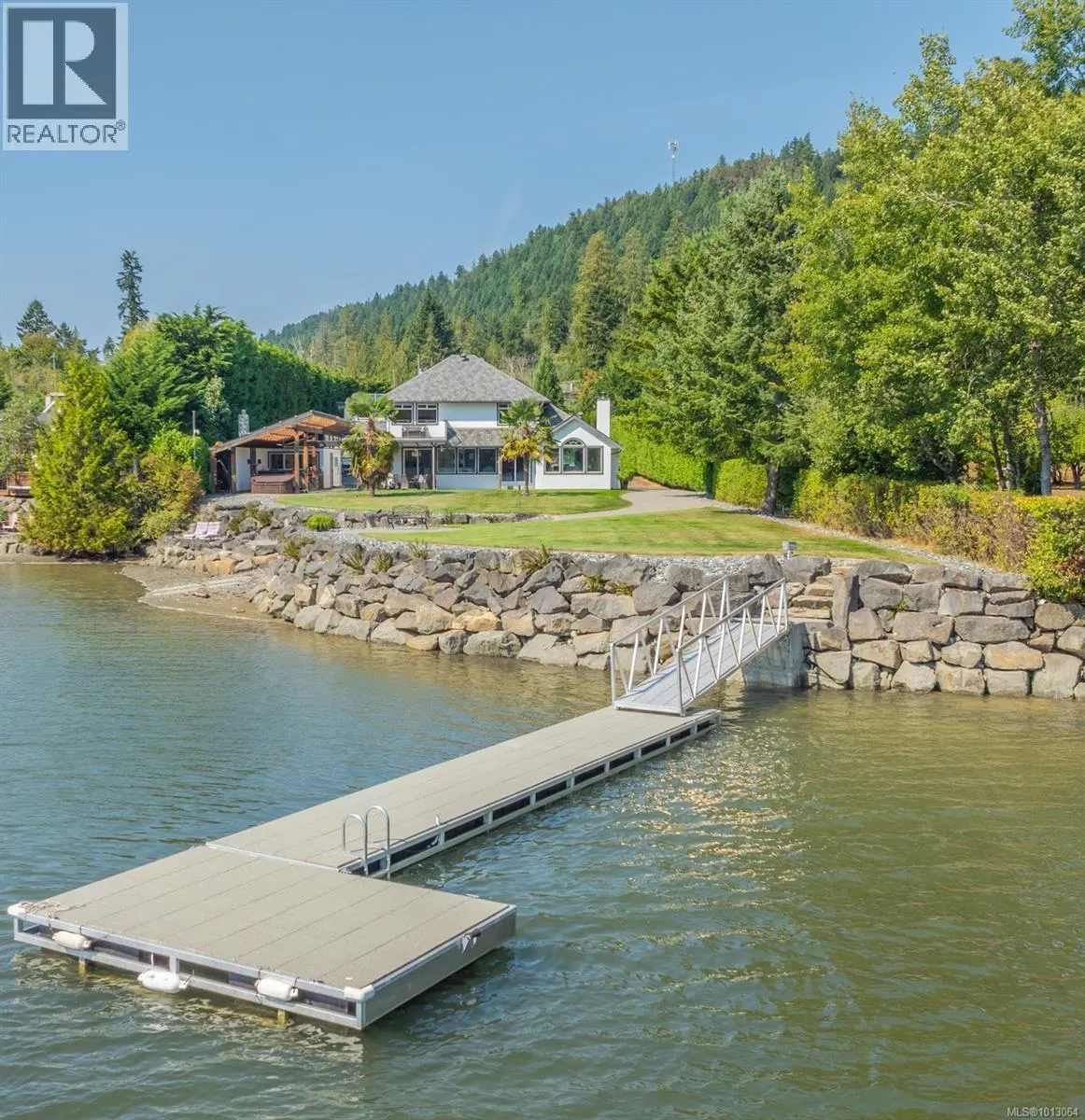 4718/4720 Shell Beach Rd