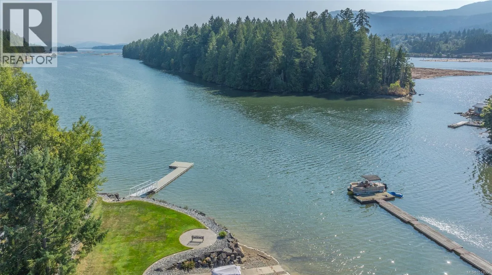 4718/4720 Shell Beach Rd