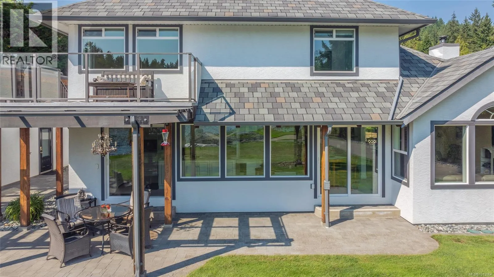 4718/4720 Shell Beach Rd